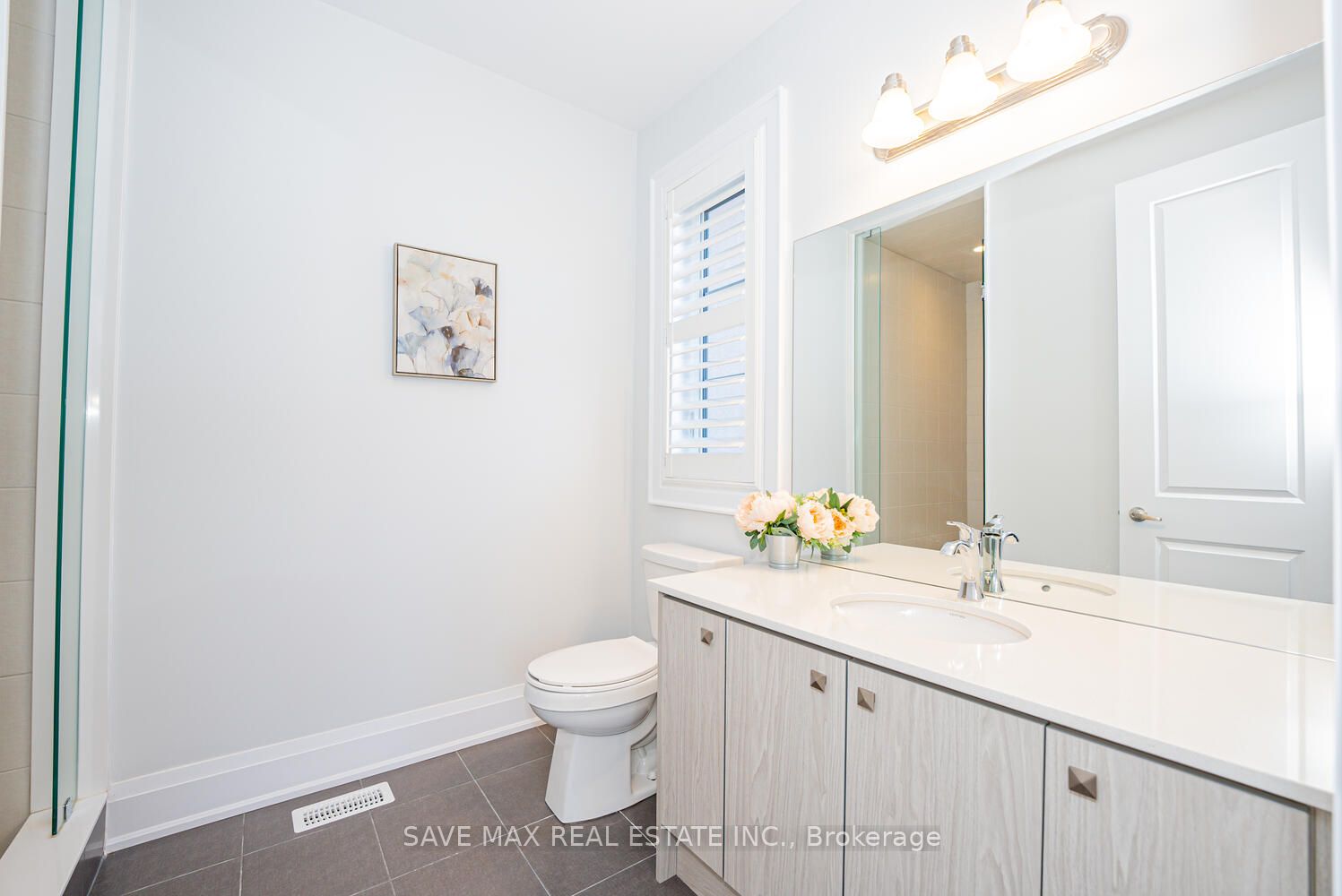 1250 Upper Thames Drive Property Photo 42