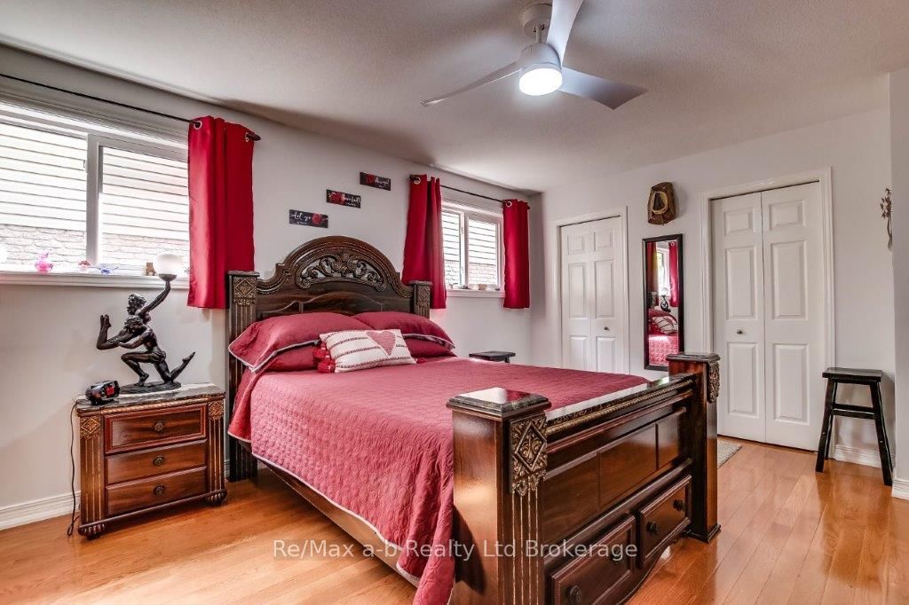 25 Pembers Pass Property Photo 15