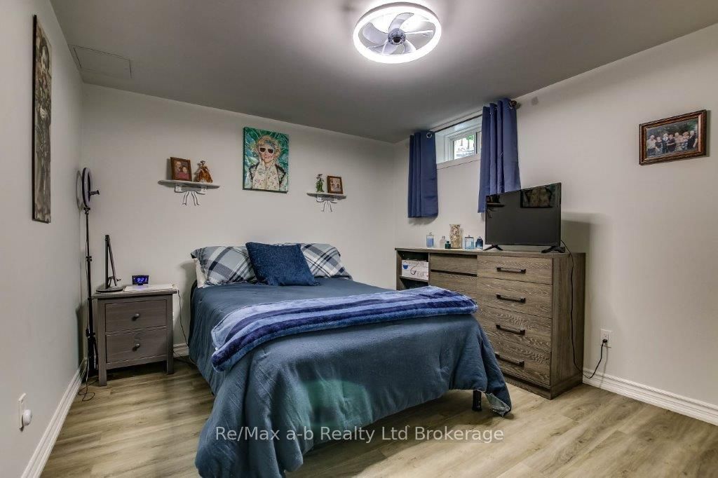 25 Pembers Pass Property Photo 19