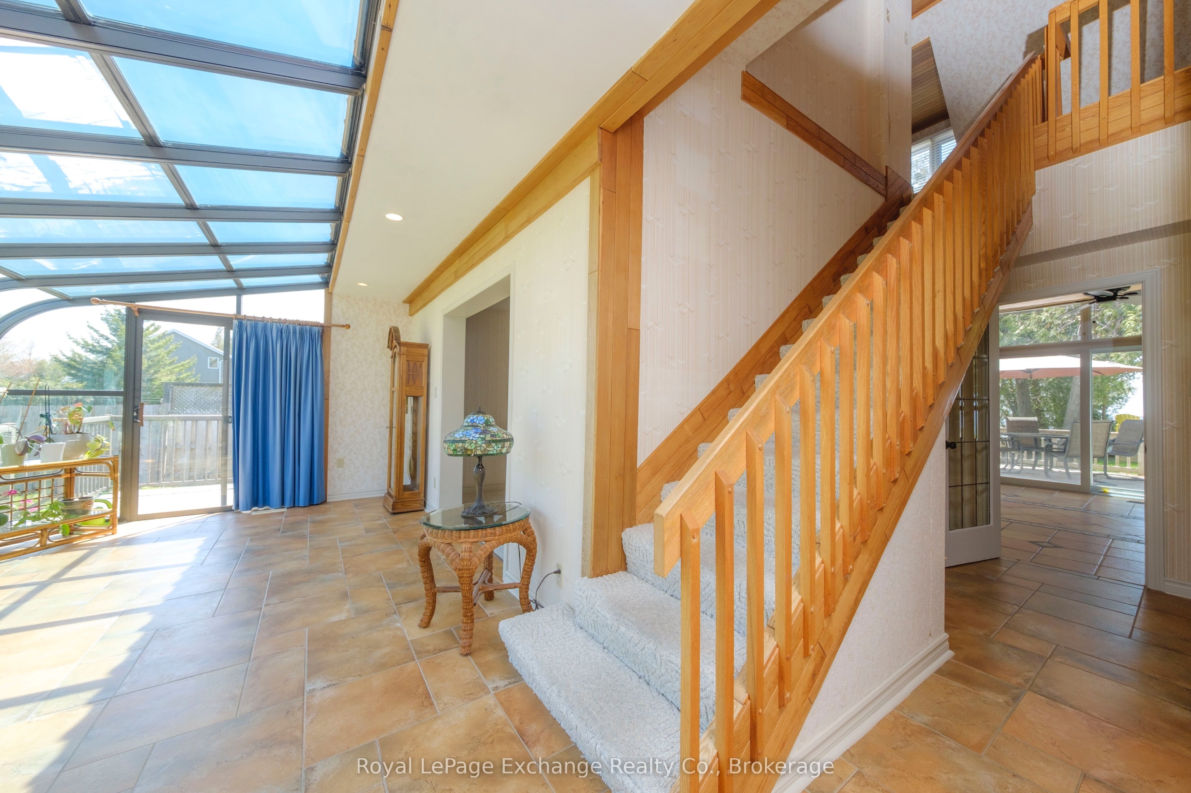 185 Huron Road Property Photo 18