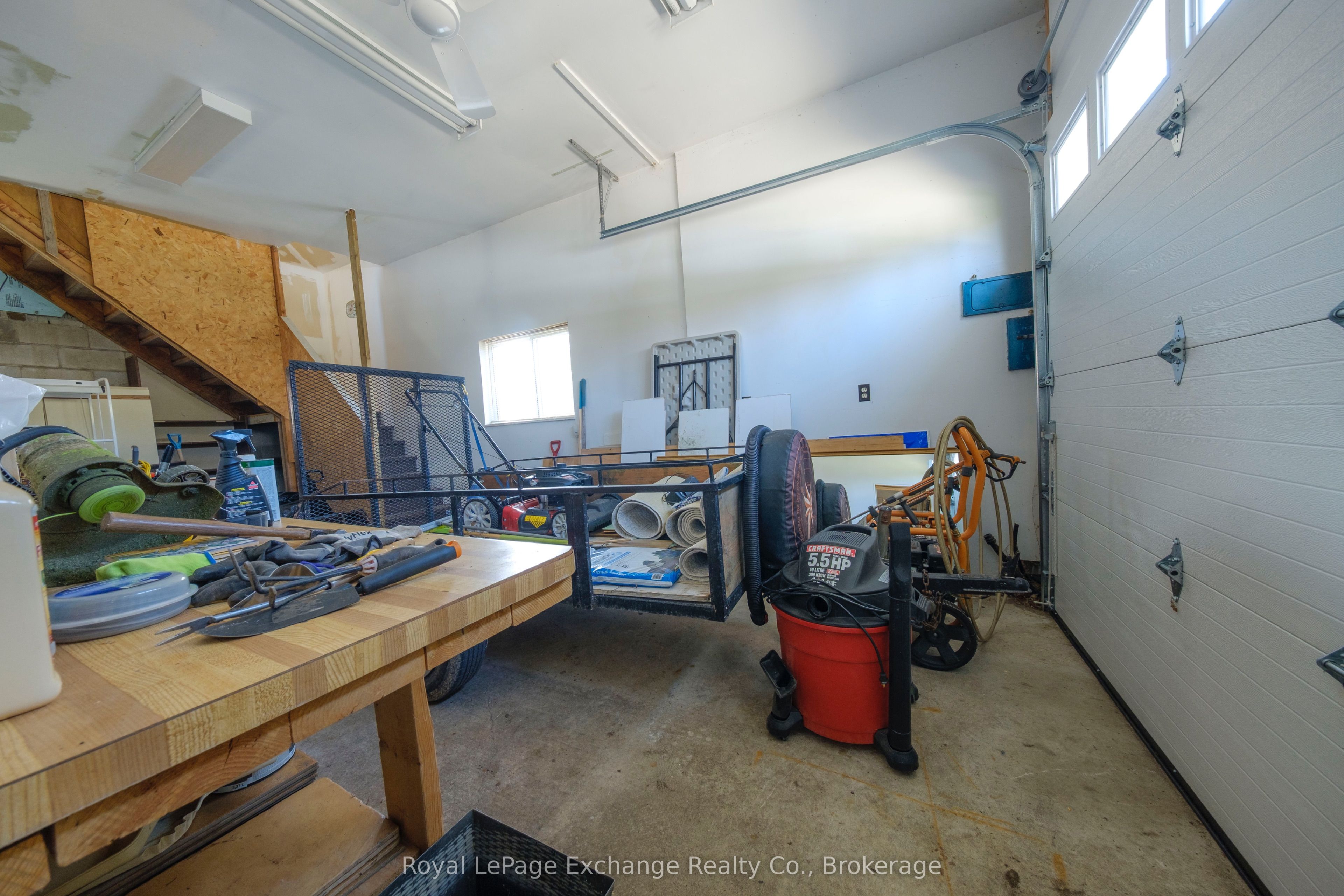 185 Huron Road Property Photo 33