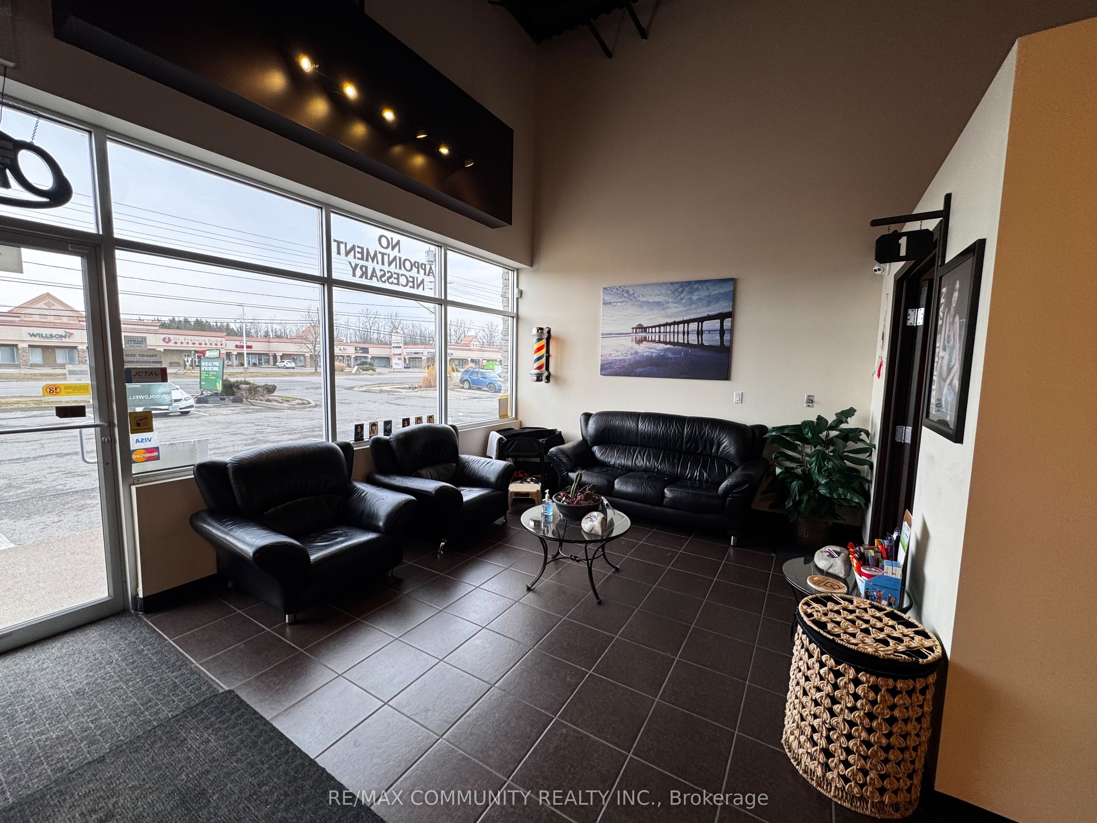 #8 - 1267 Garrison Road Property Photo 8