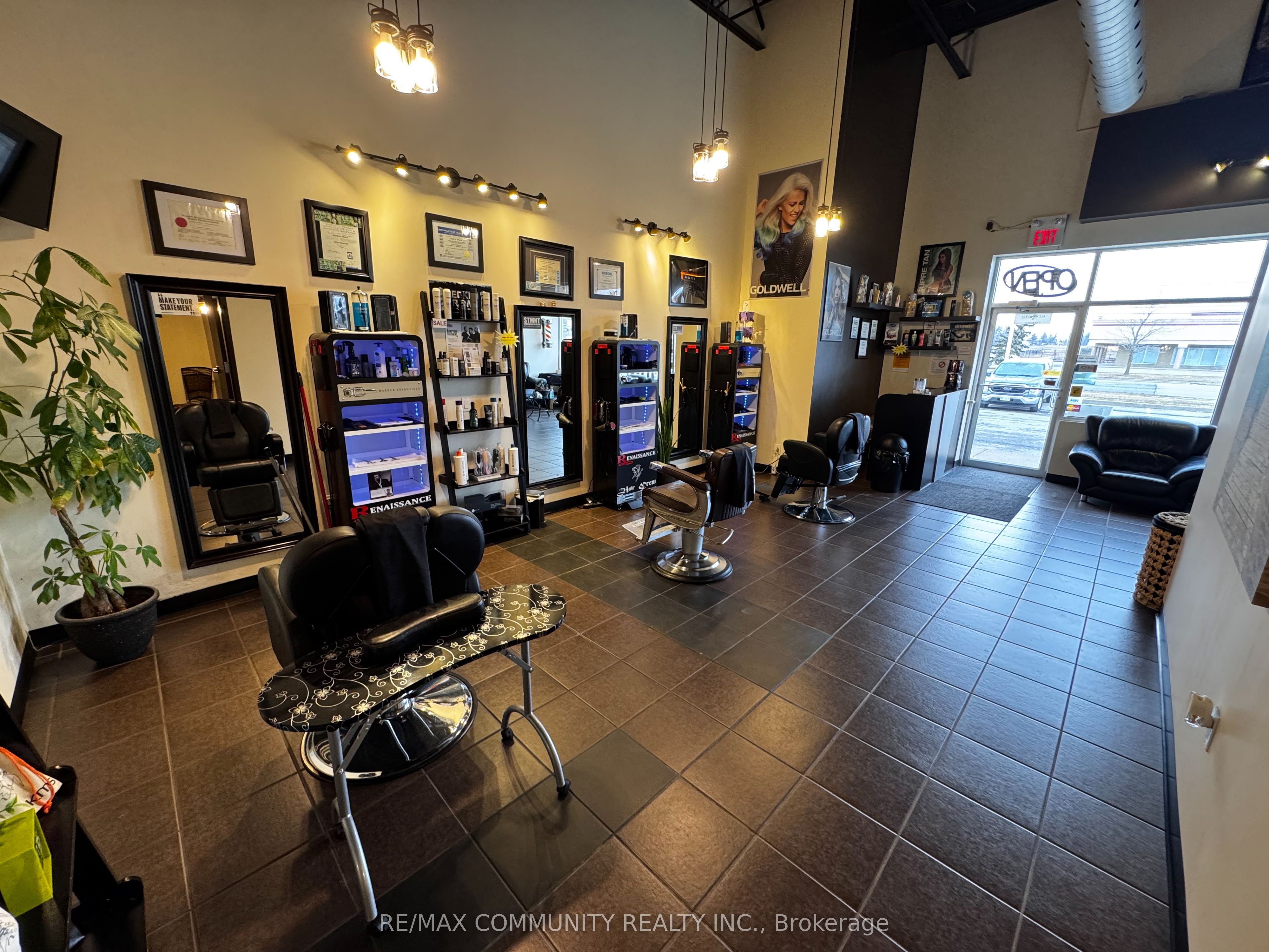 #8 - 1267 Garrison Road Property Photo 10