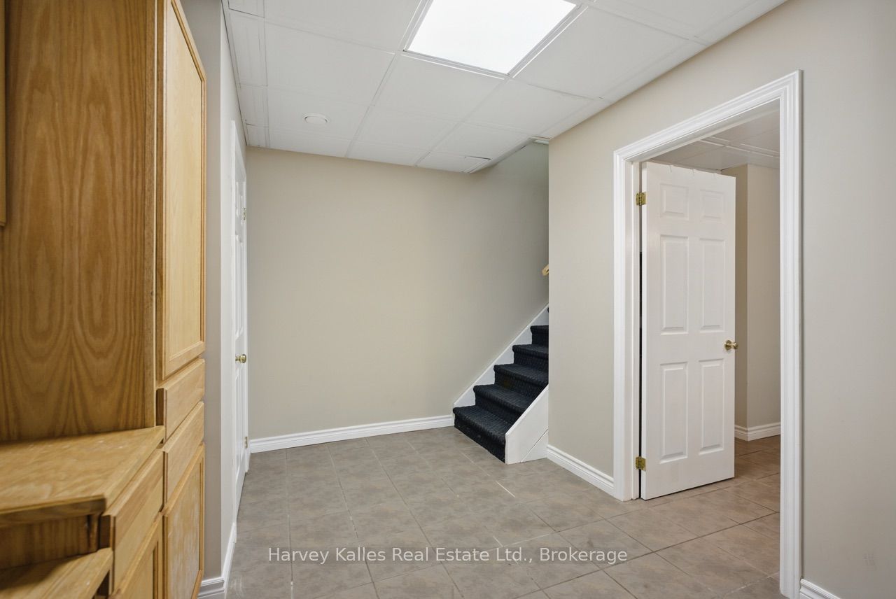9 Melane Court Property Photo 35