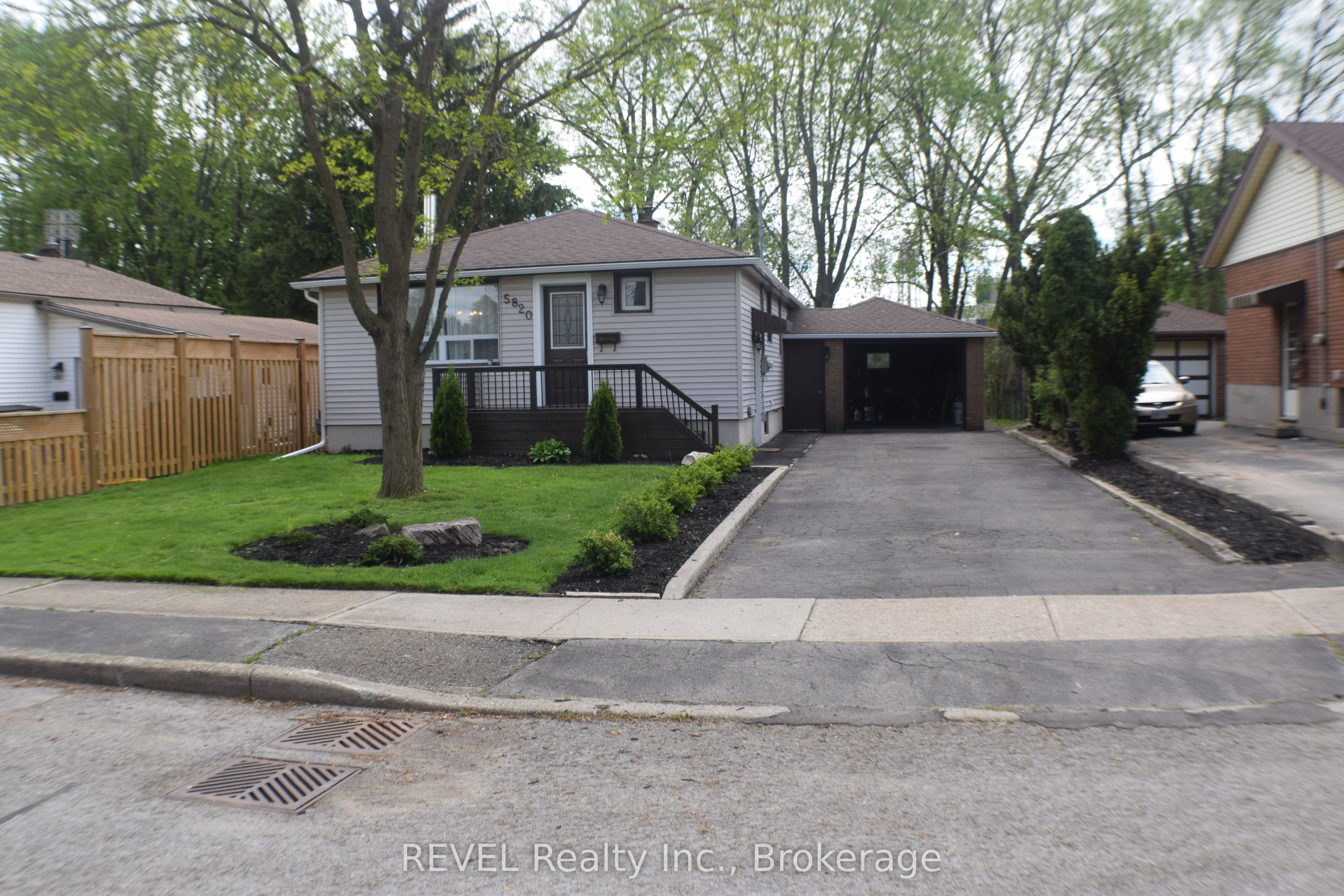 5820 Keith Street Property Photo 2