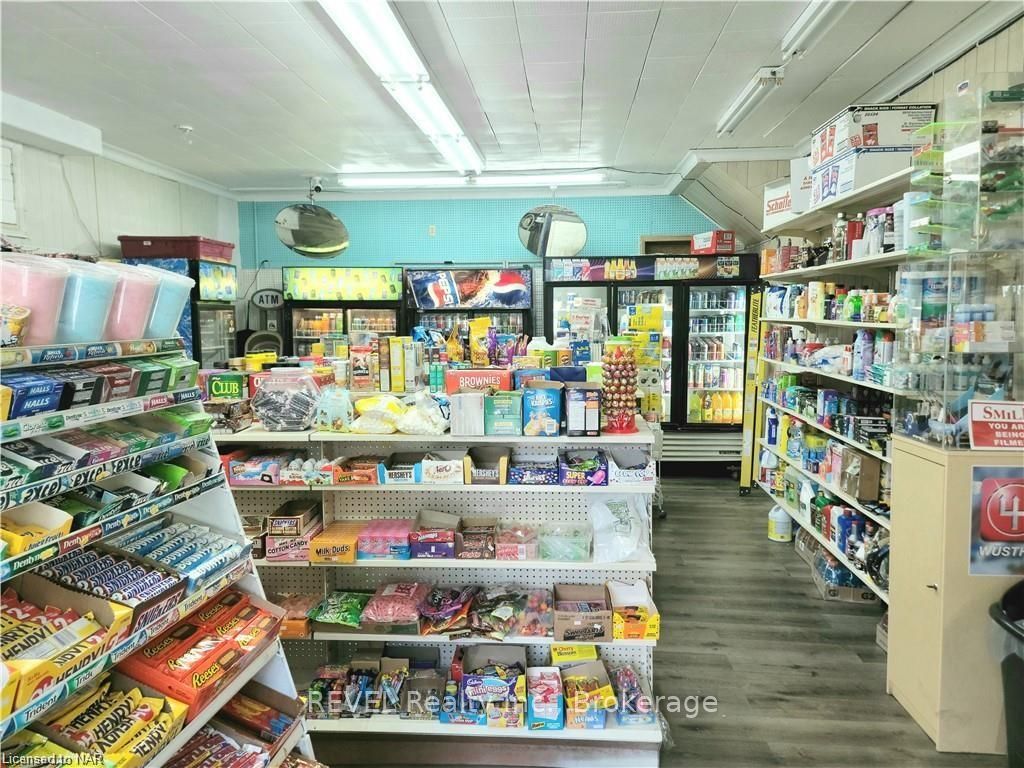 94 Empire Street #c Property Photo 2