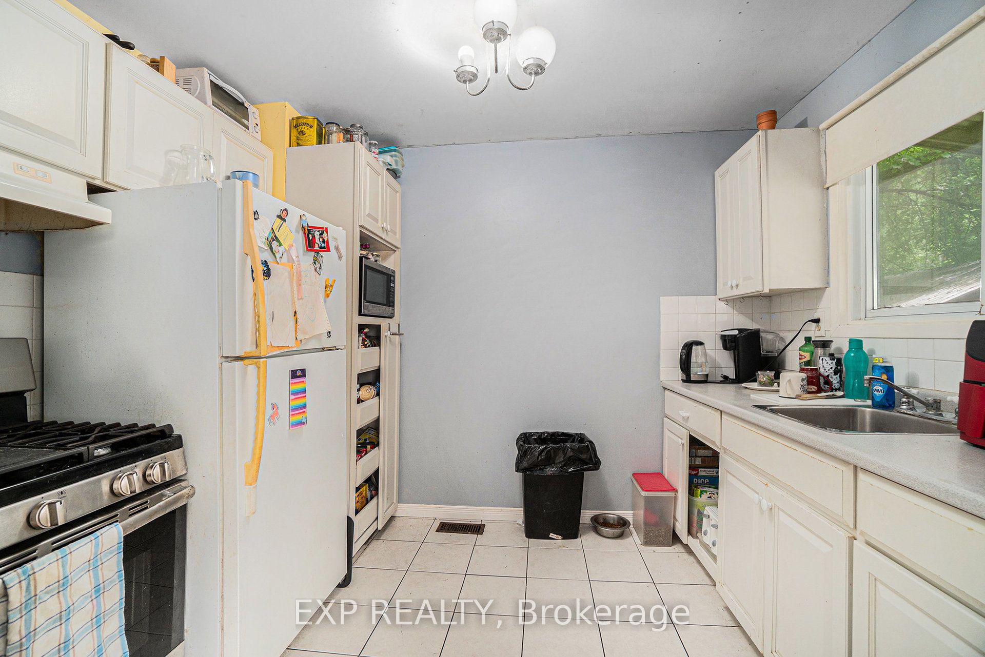 983 Mackenzie Road Property Photo 9