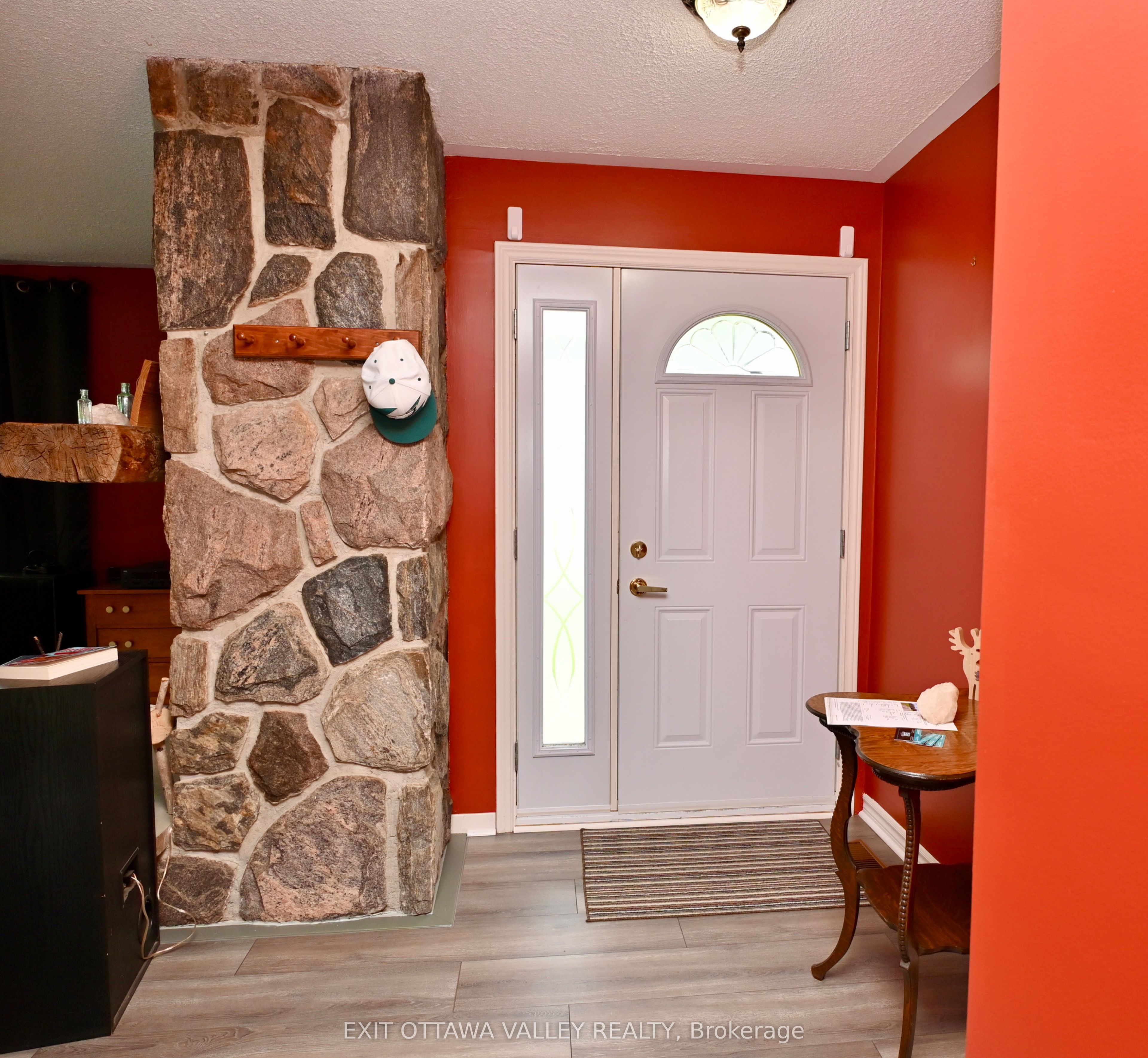 2297 Beachburg Road Property Photo 6