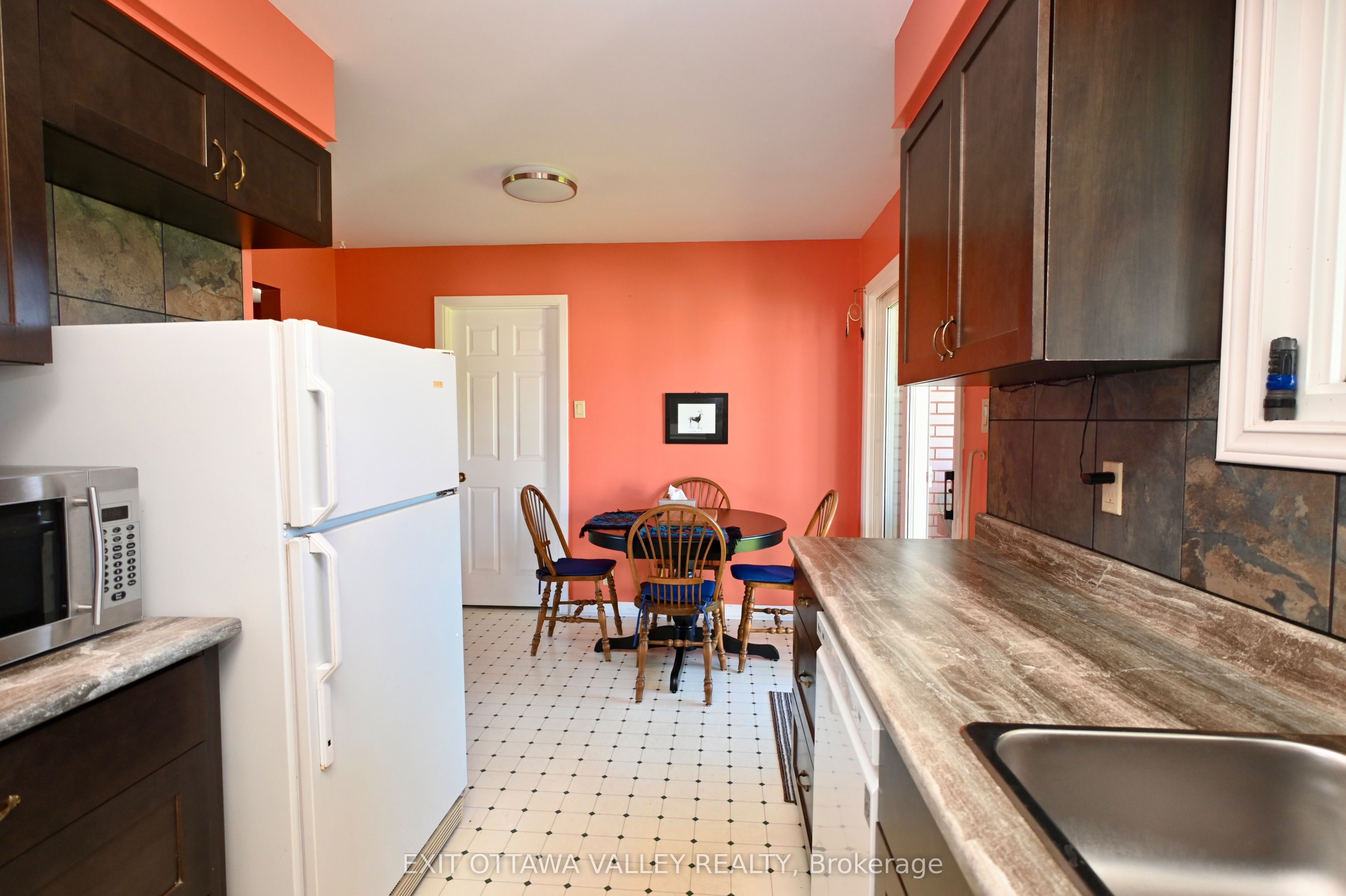 2297 Beachburg Road Property Photo 19