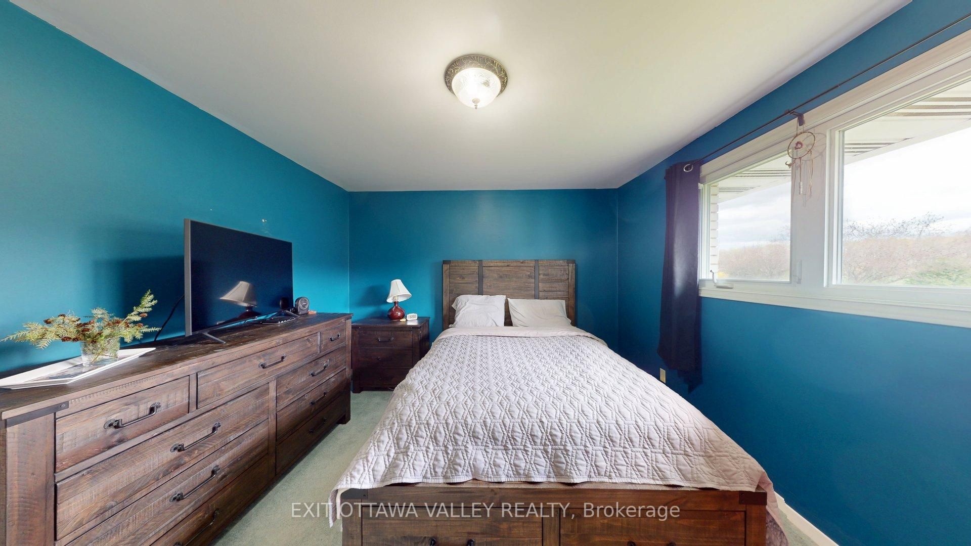 2297 Beachburg Road Property Photo 22