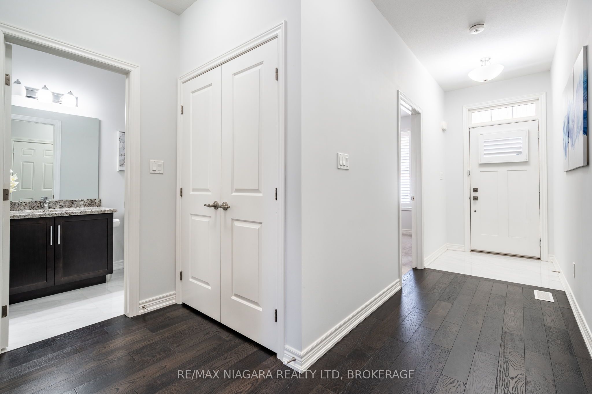8 Toe Blake Court Property Photo 3