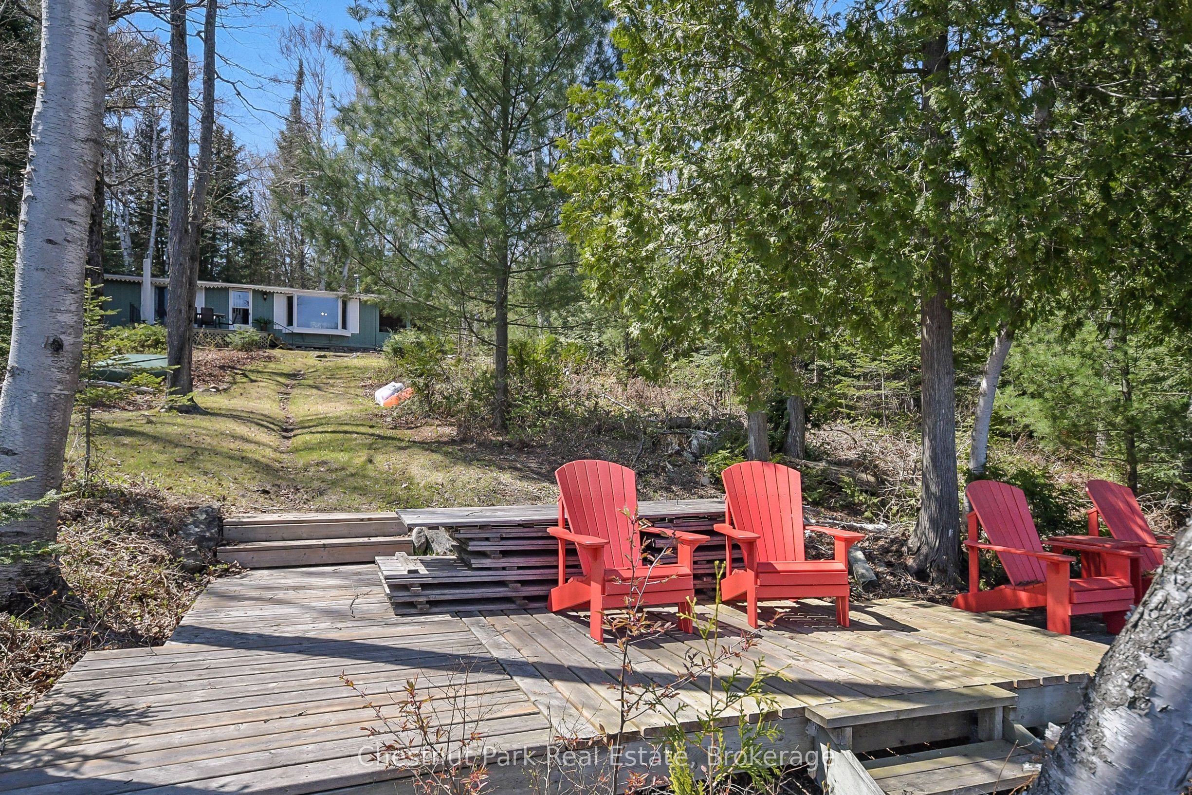 104 Clam Lake Rd Property Photo 1