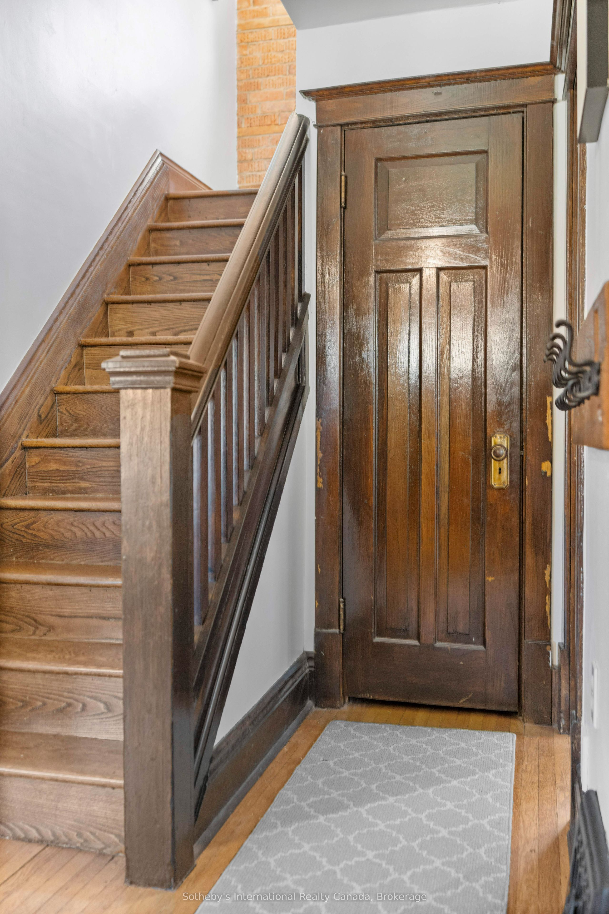 122 Lake Avenue Drive Property Photo 11