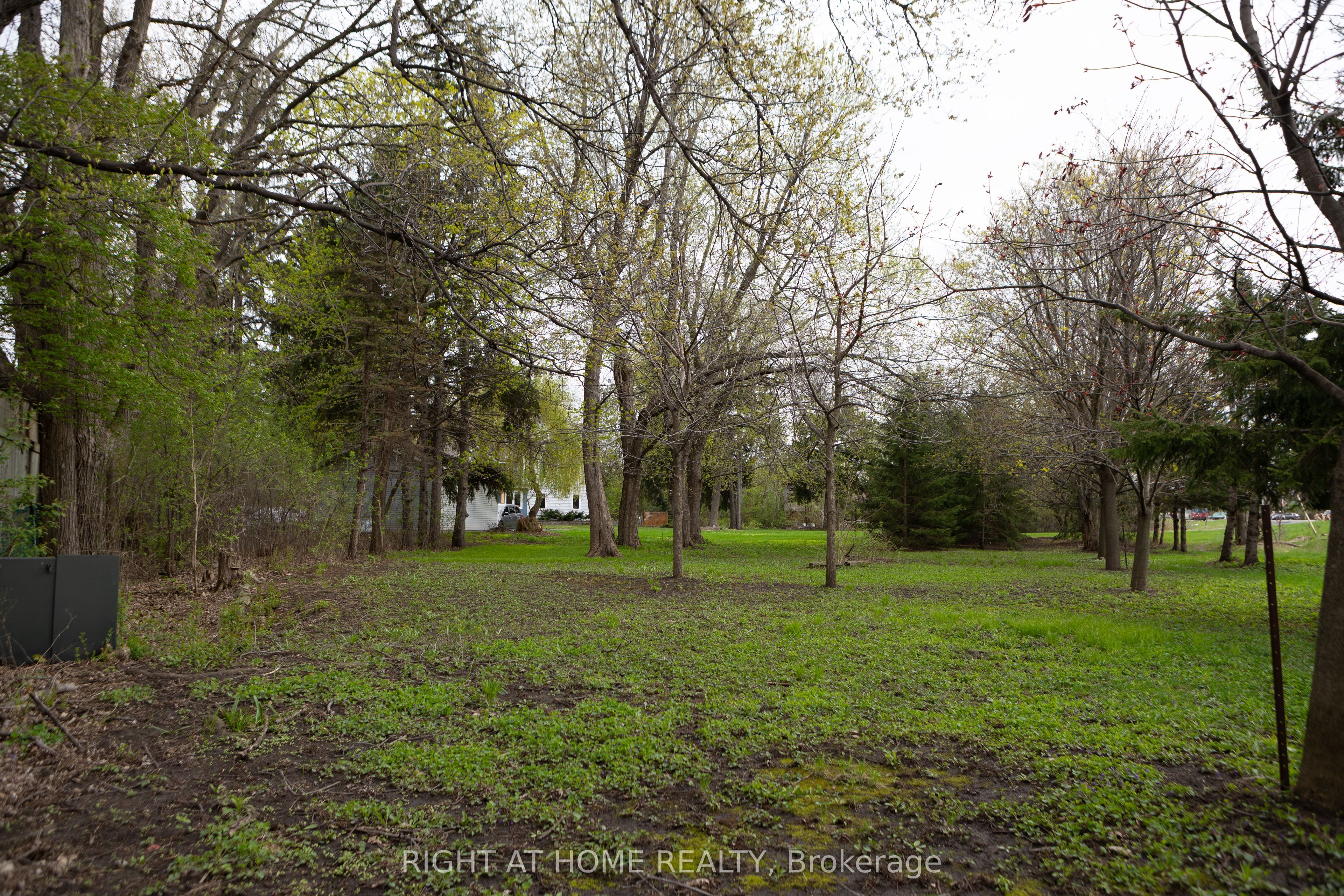 3208 Richmond Road Property Photo 9