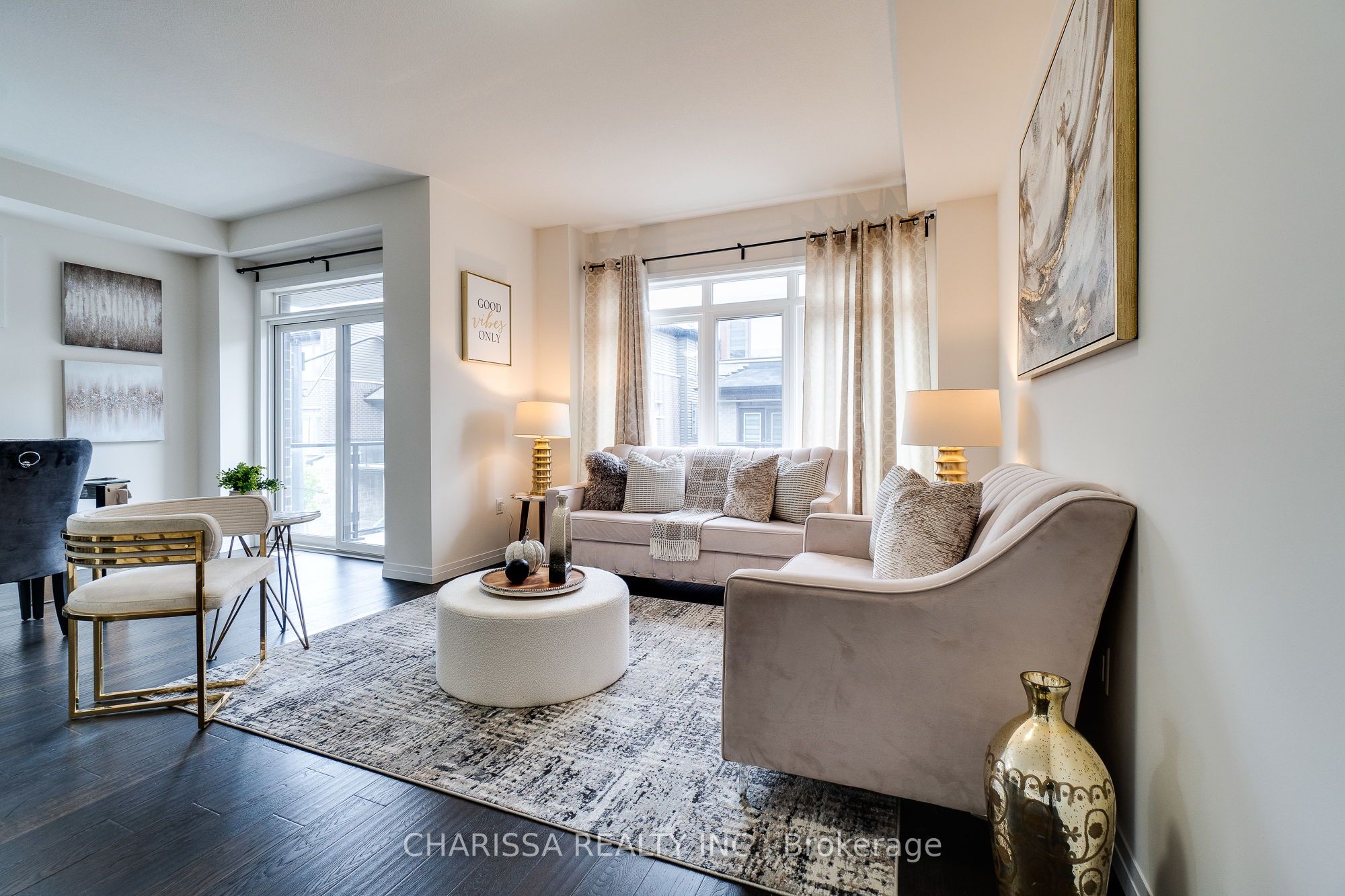 #122 - 30 Times Square Boulevard Property Photo 1