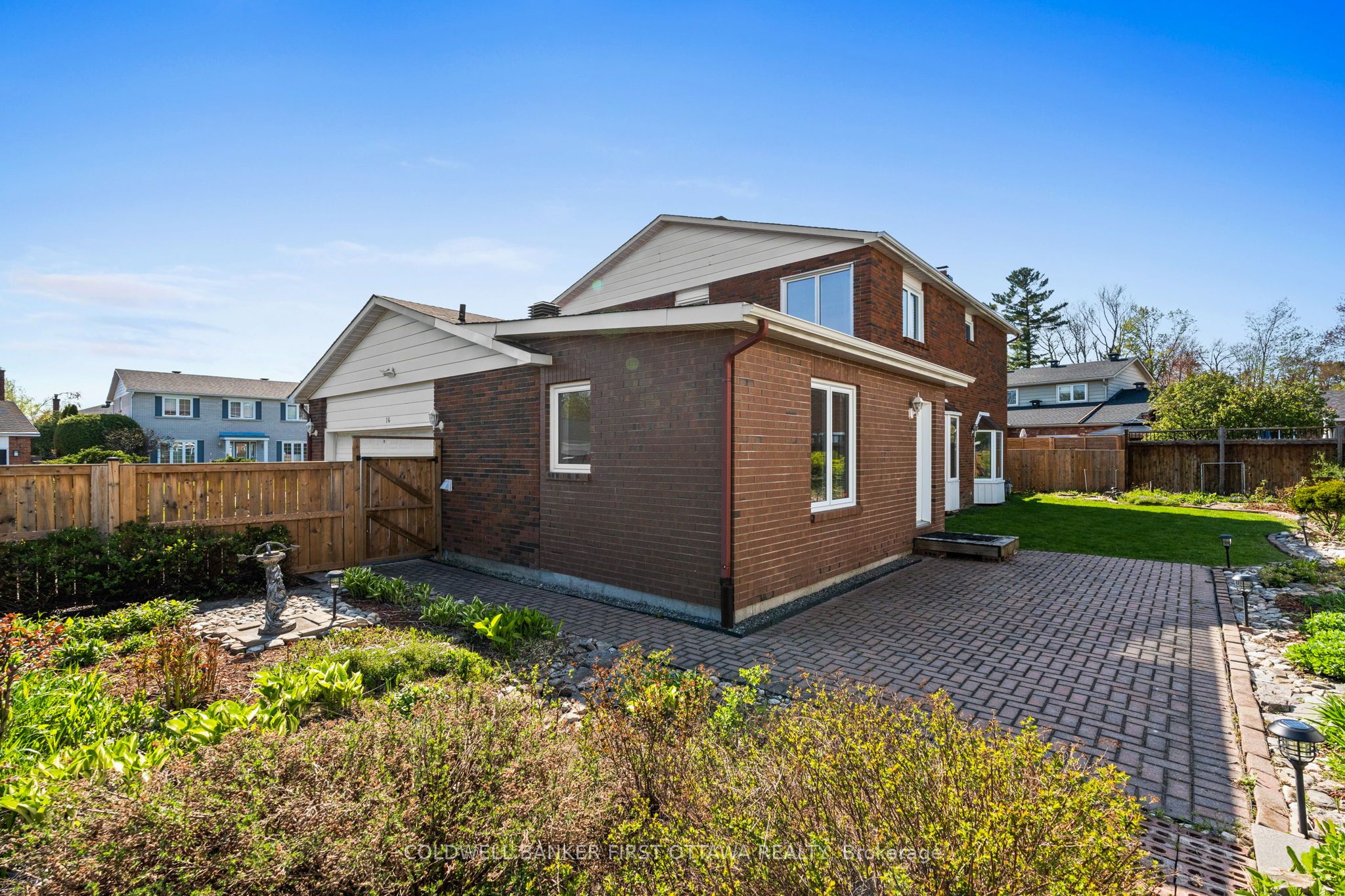 16 Denewood Crescent Property Photo 43