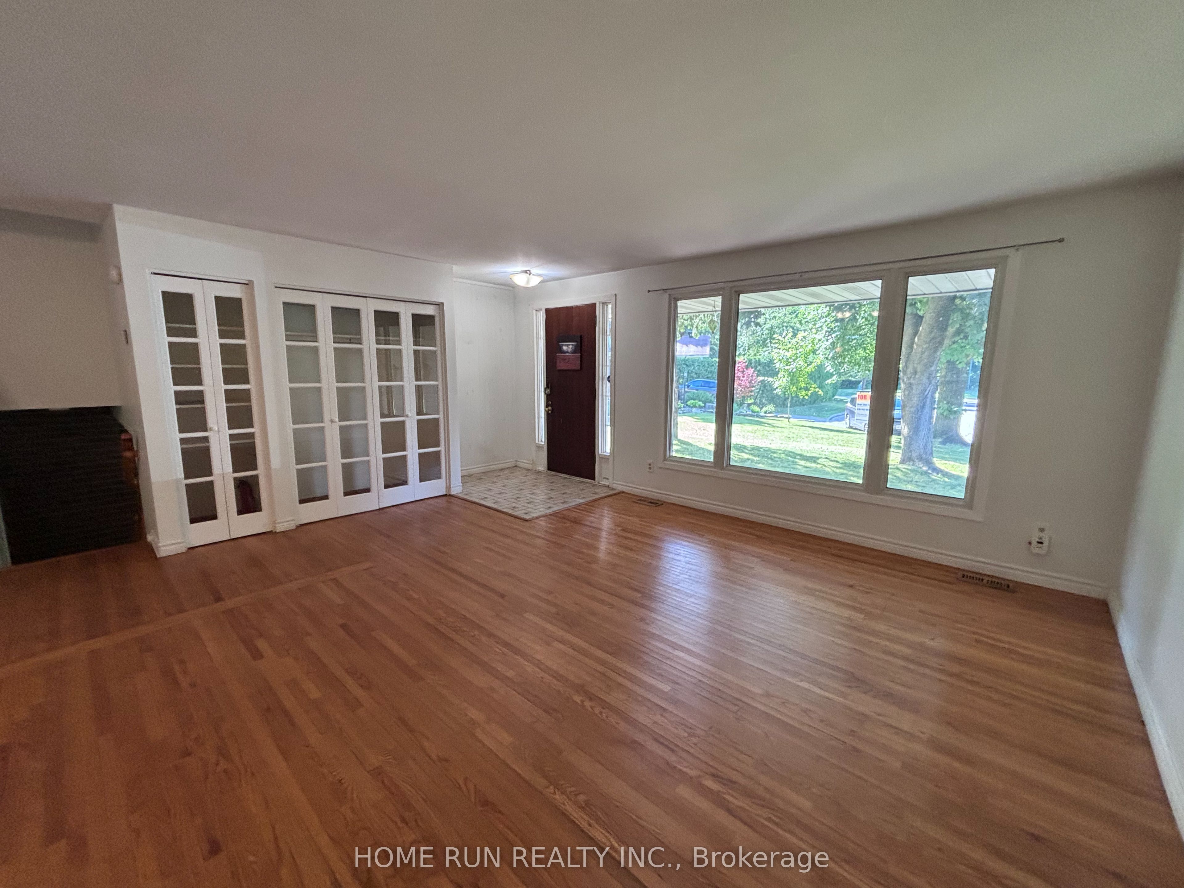9 Button Court Property Photo 7