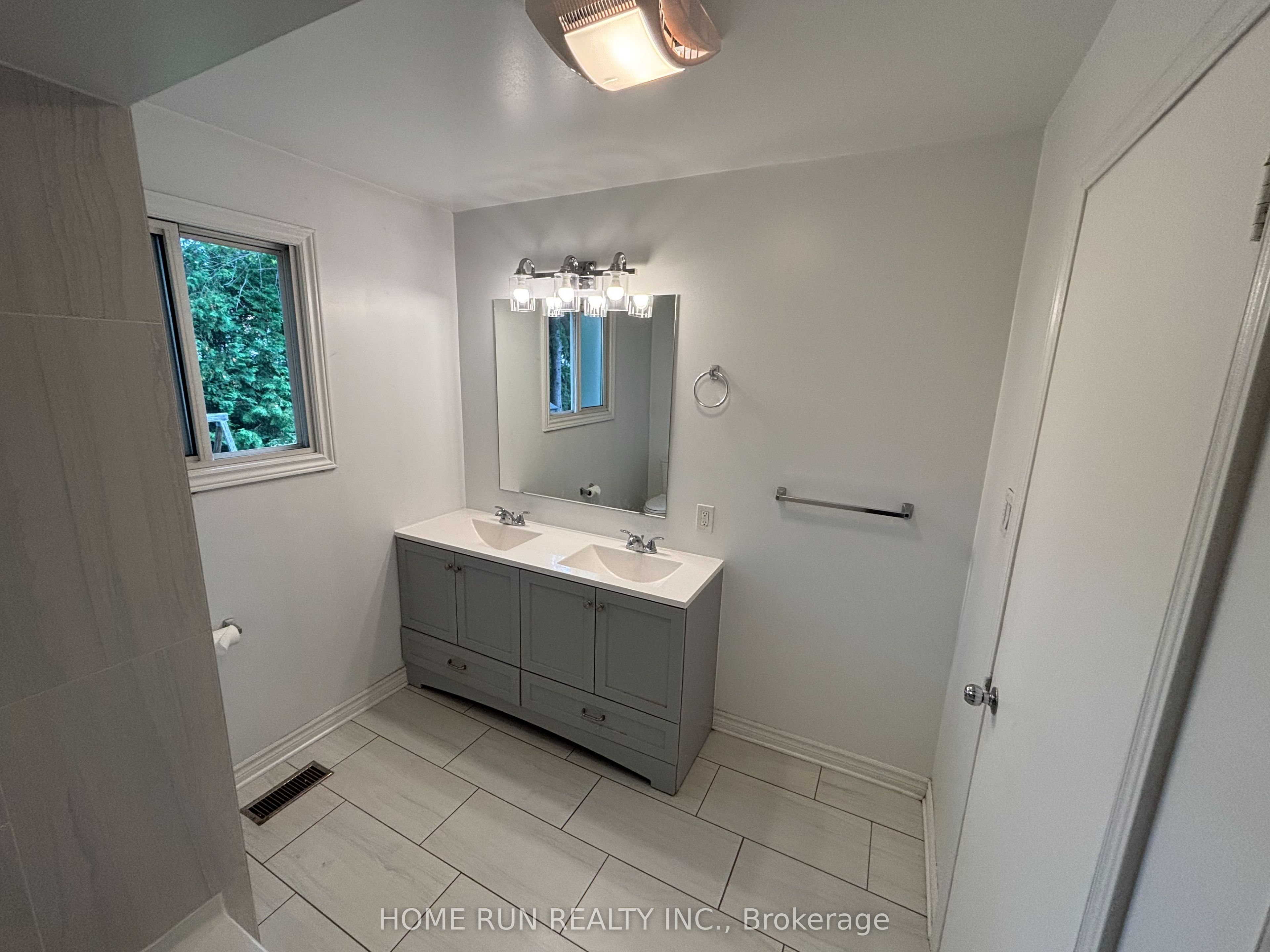 9 Button Court Property Photo 16
