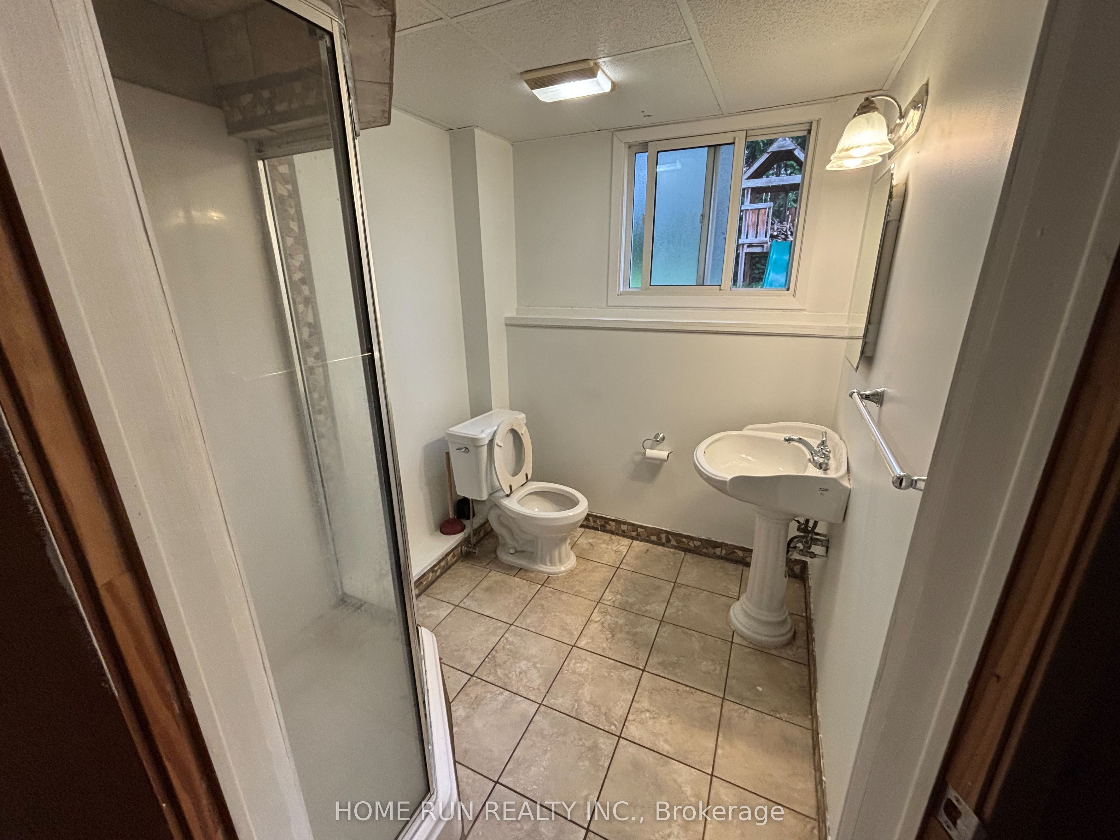 9 Button Court Property Photo 23