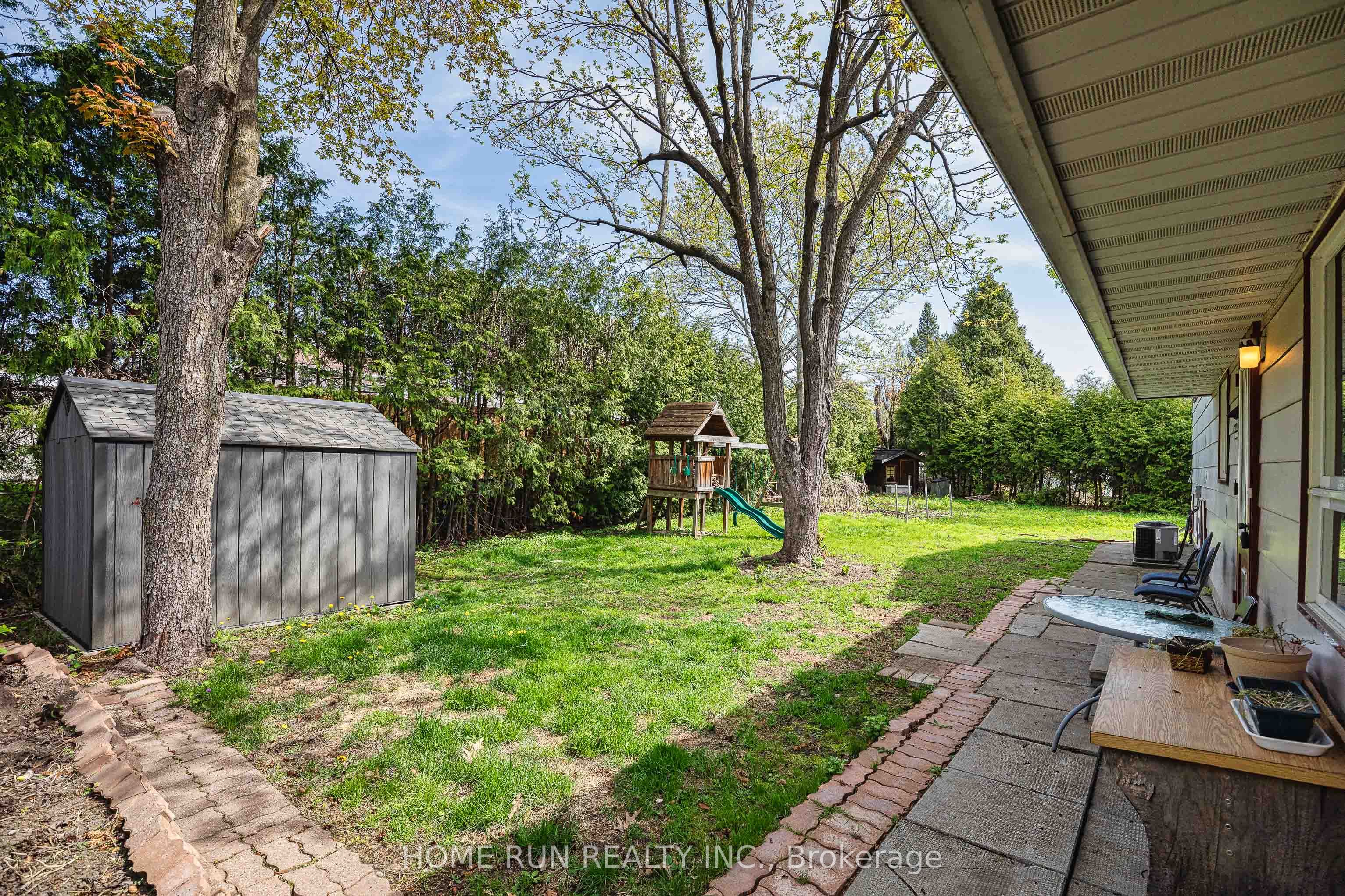 9 Button Court Property Photo 25