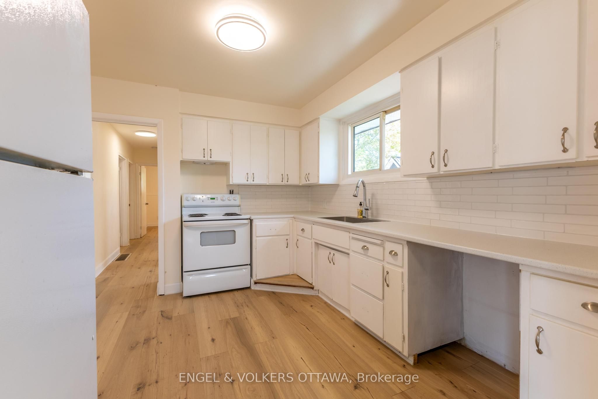 89 Munro Street Property Photo 9