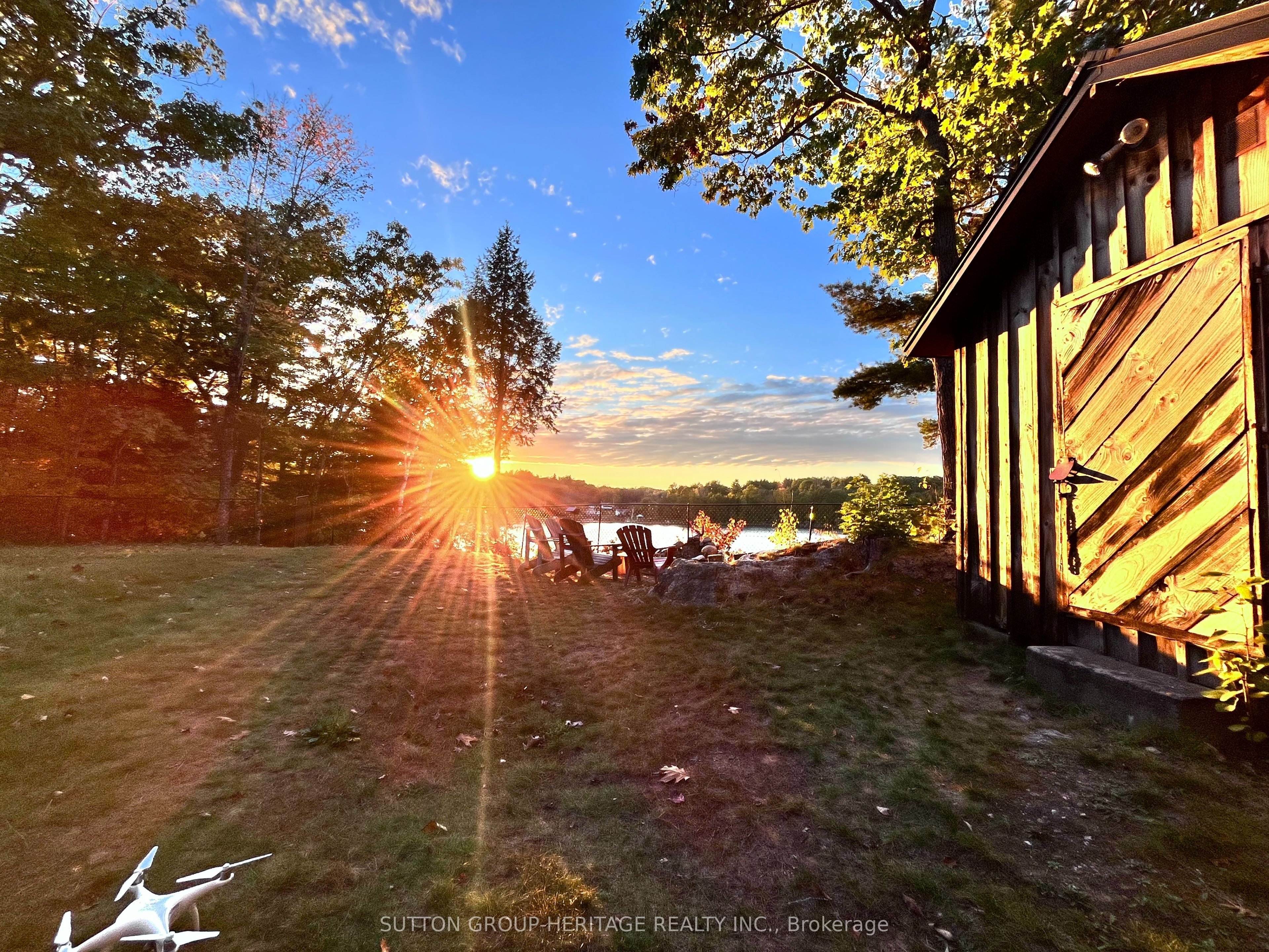 250 Younge Lane Property Photo 1