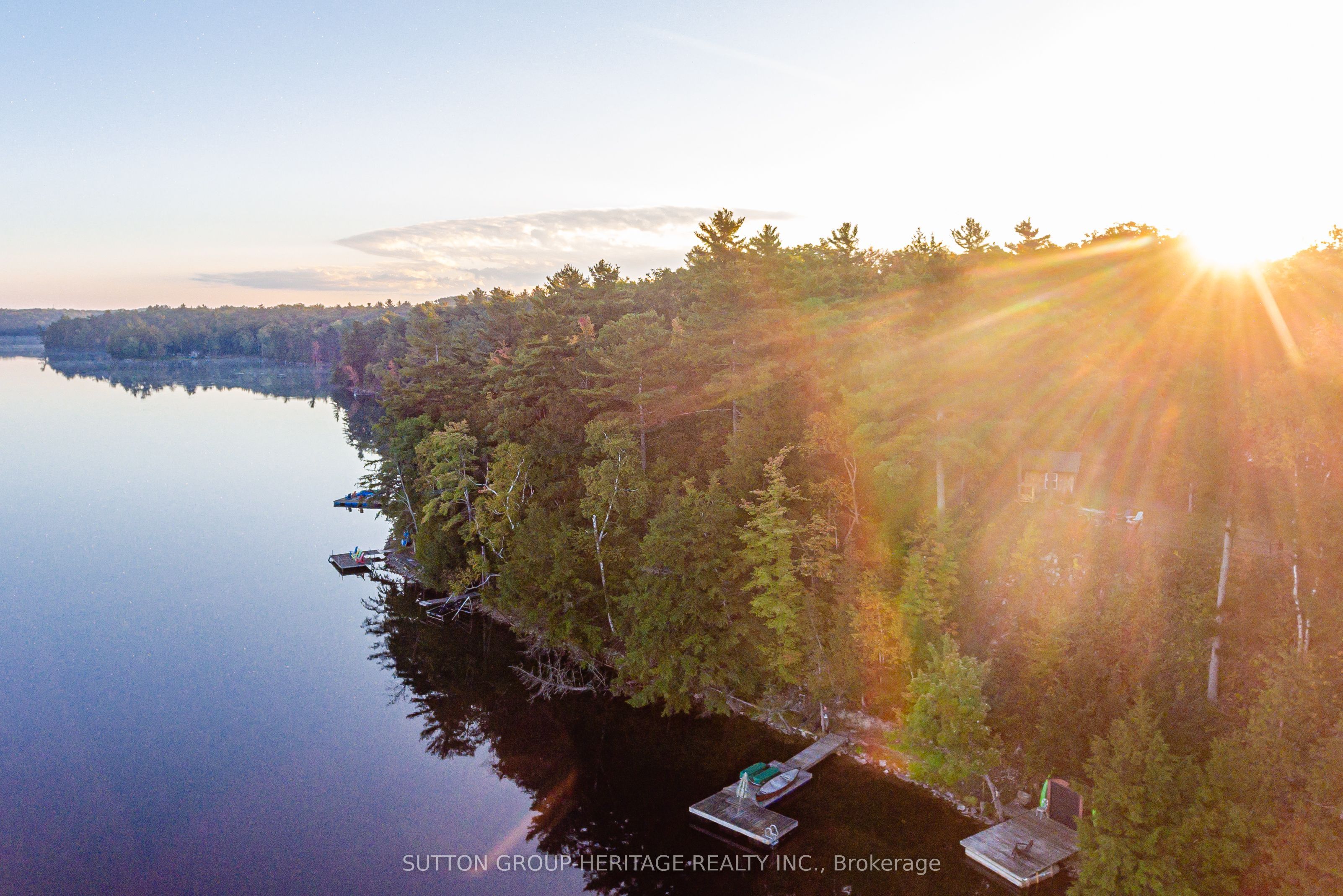 250 Younge Lane Property Photo 3