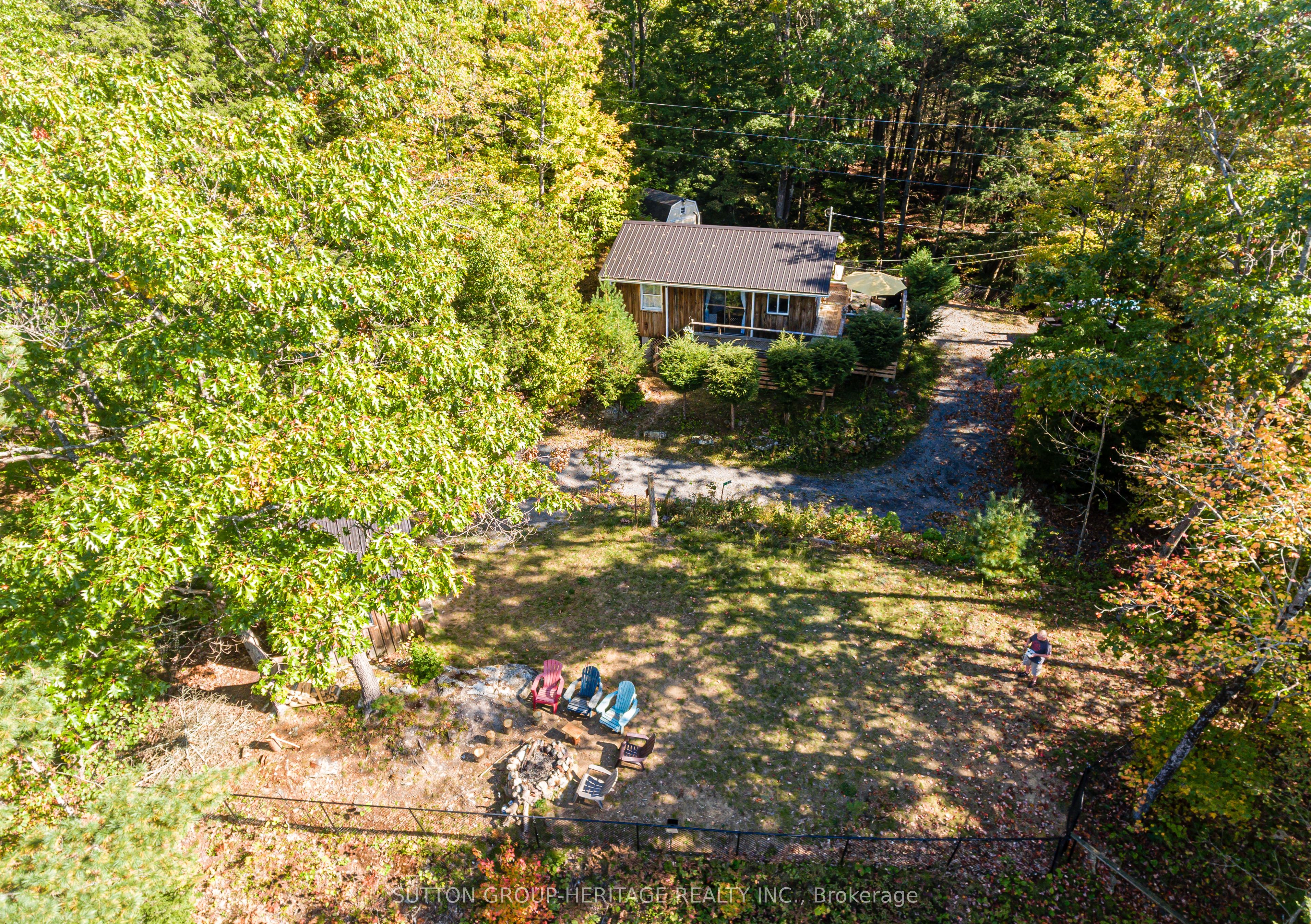 250 Younge Lane Property Photo 10