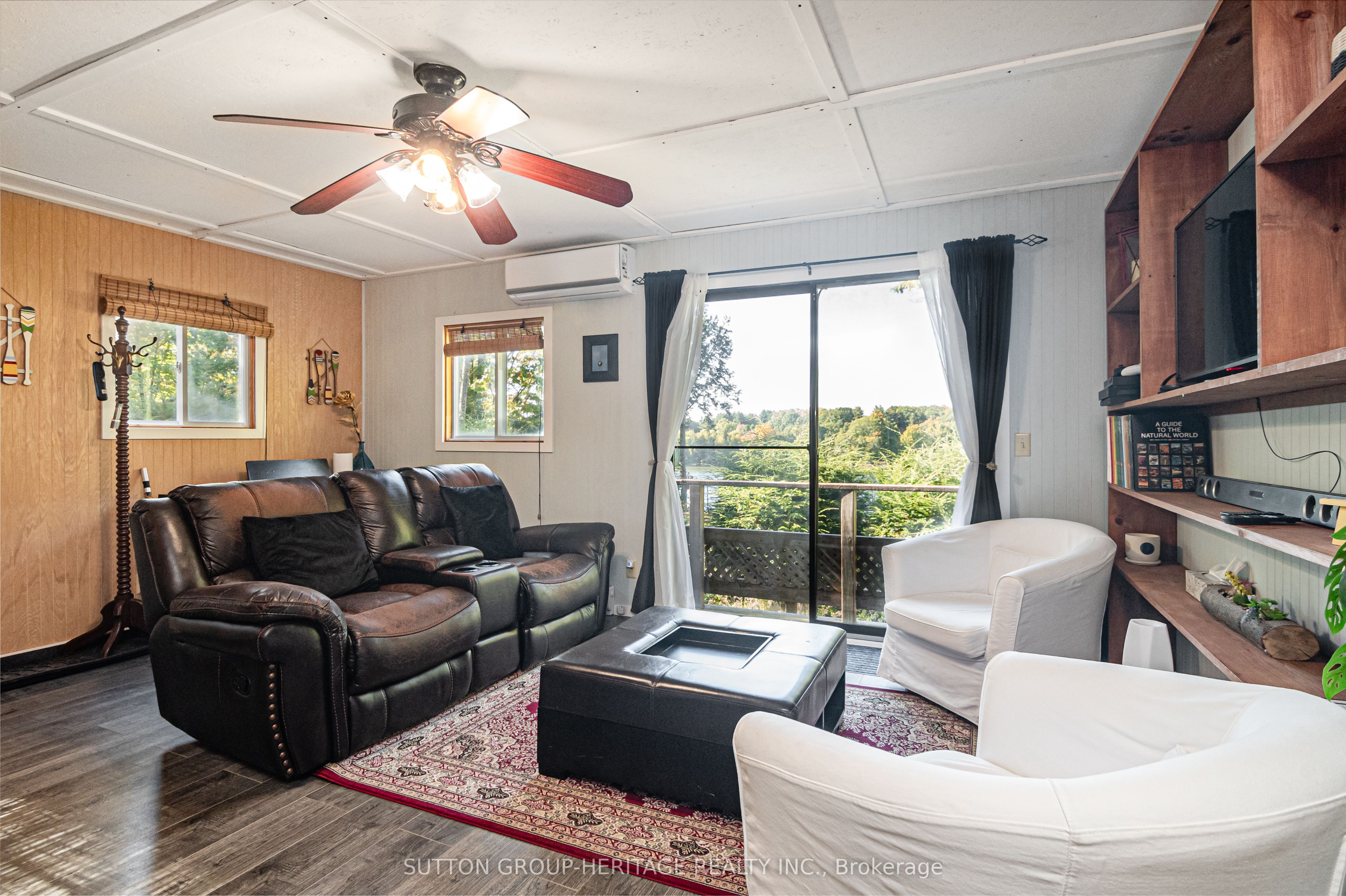 250 Younge Lane Property Photo 14