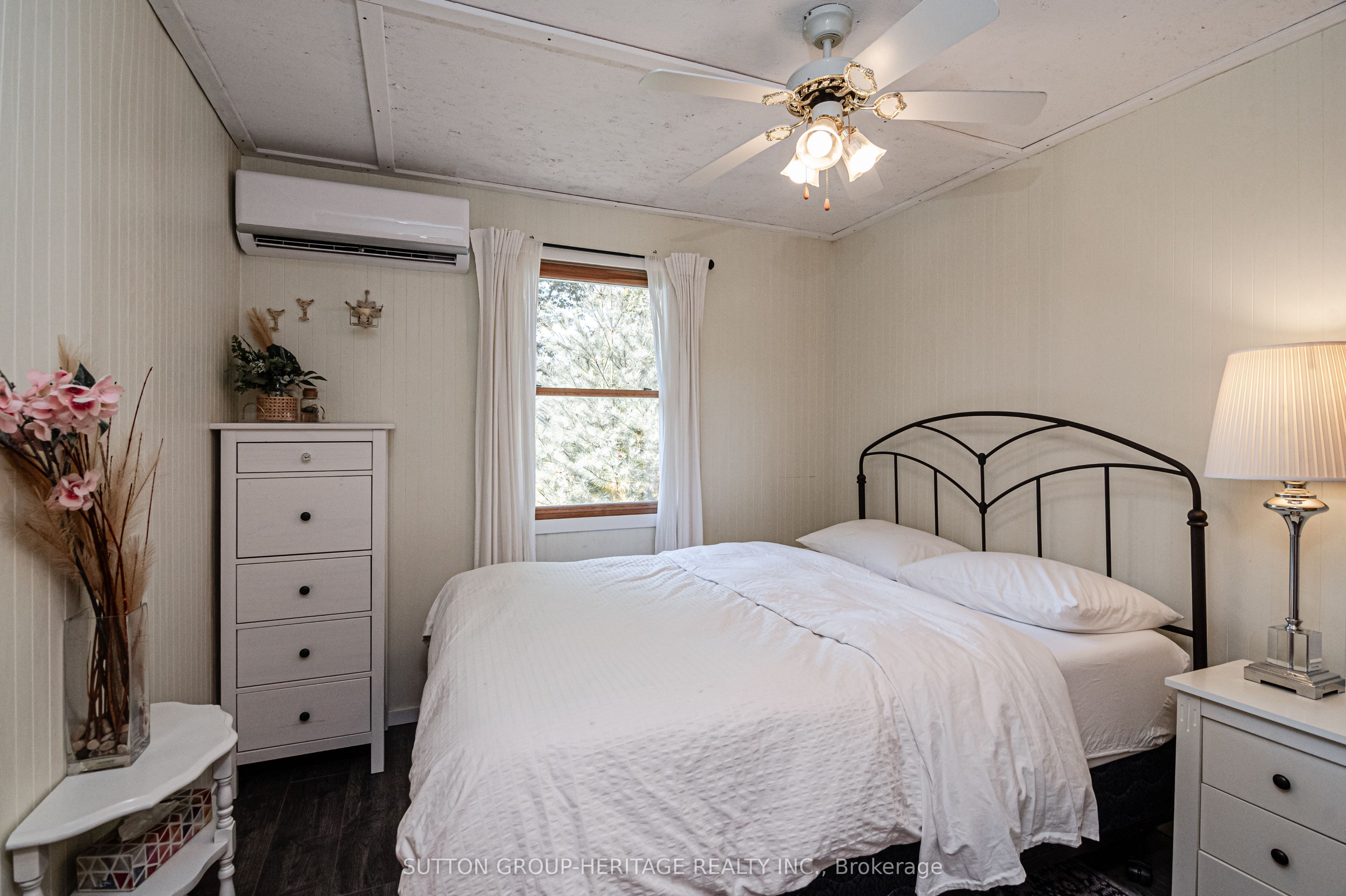 250 Younge Lane Property Photo 19