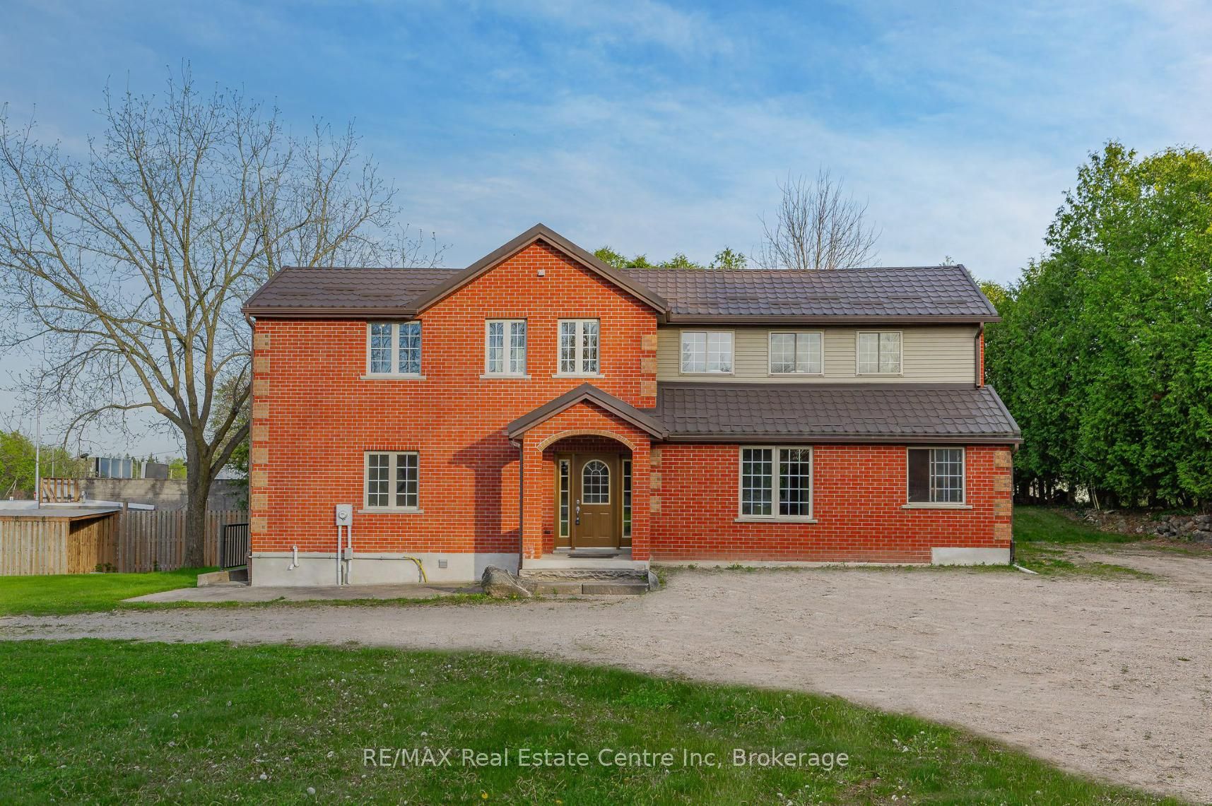 4 Brock Road N Property Photo 3