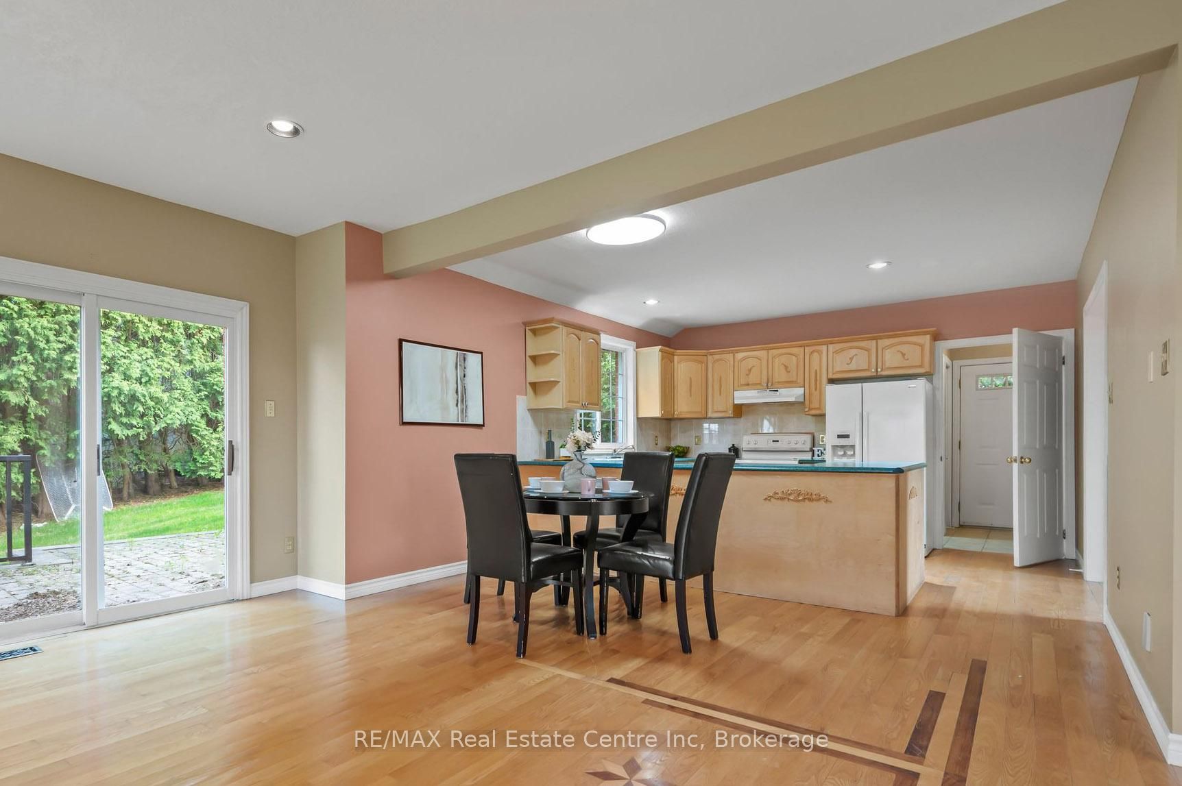 4 Brock Road N Property Photo 7