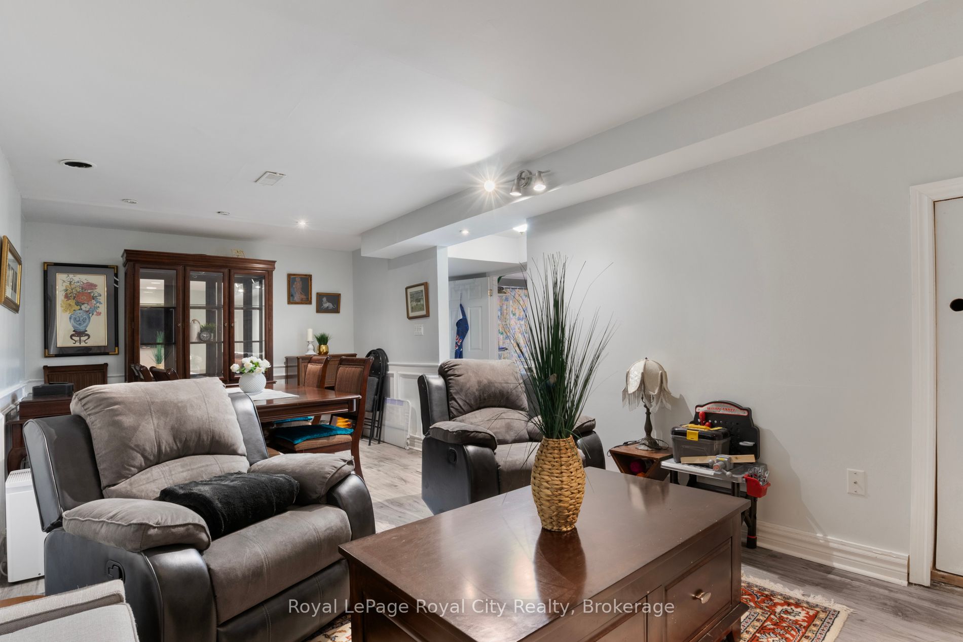 601 Colquhoun Street Property Photo 19