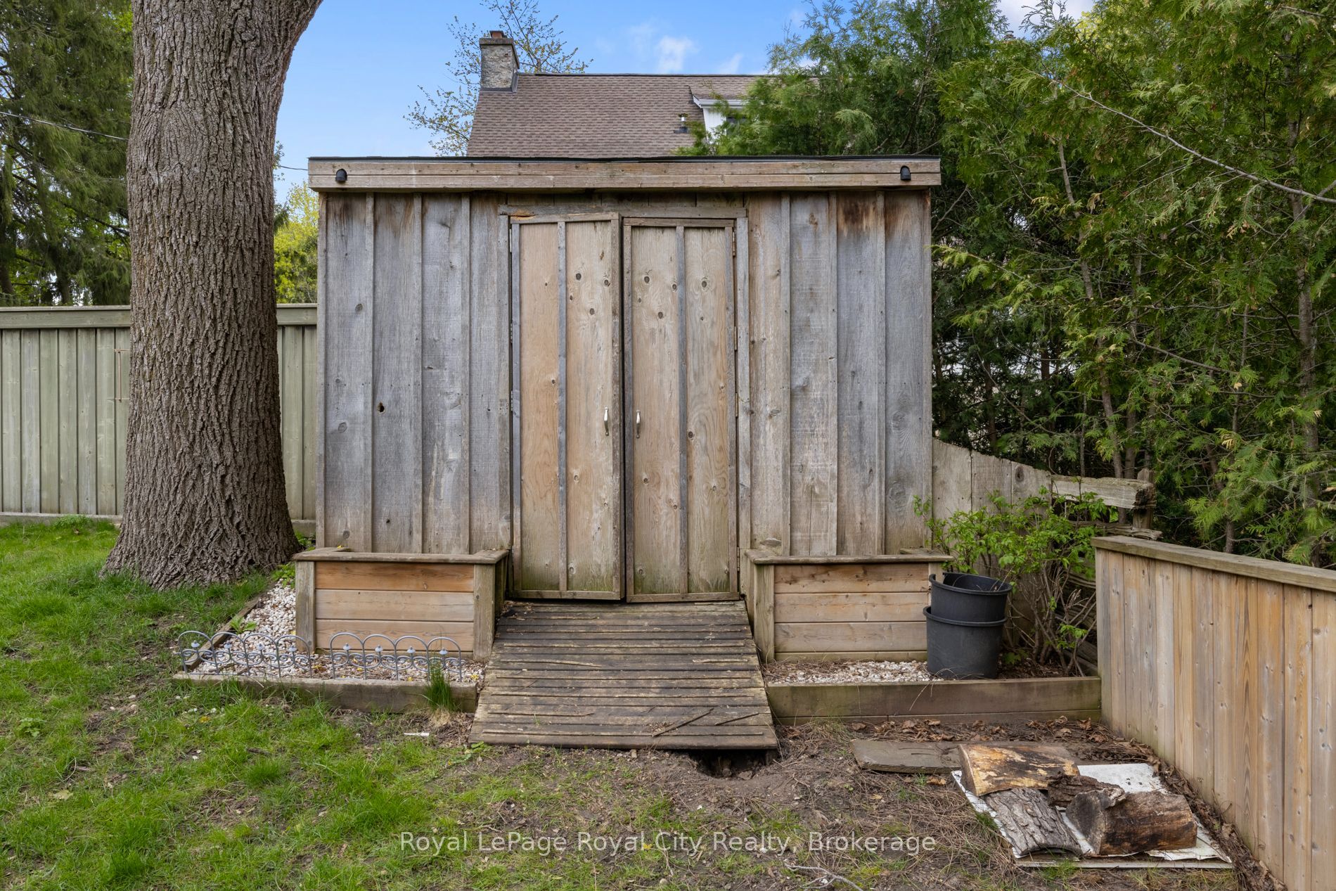 601 Colquhoun Street Property Photo 23