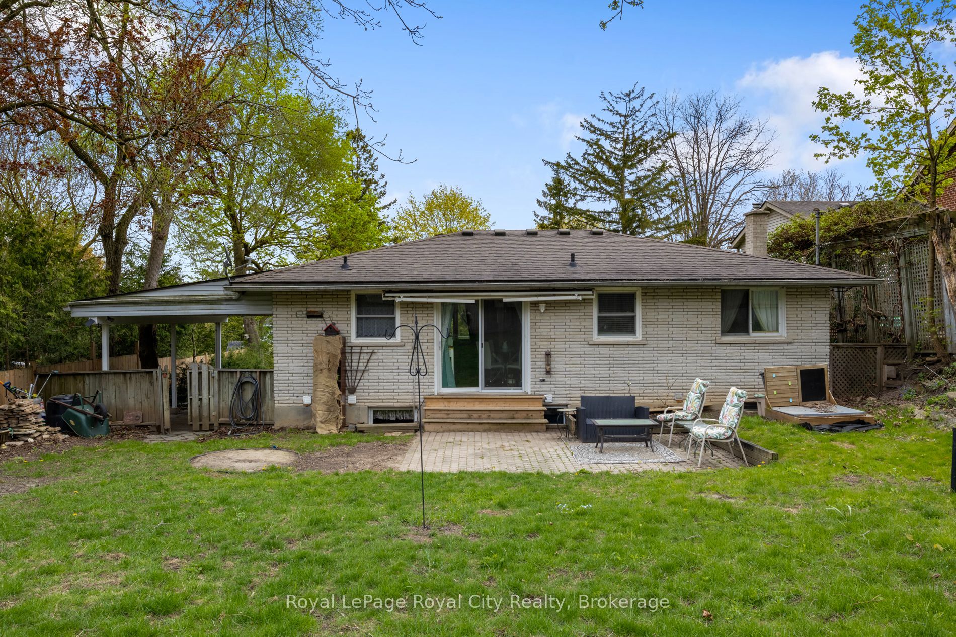 601 Colquhoun Street Property Photo 24