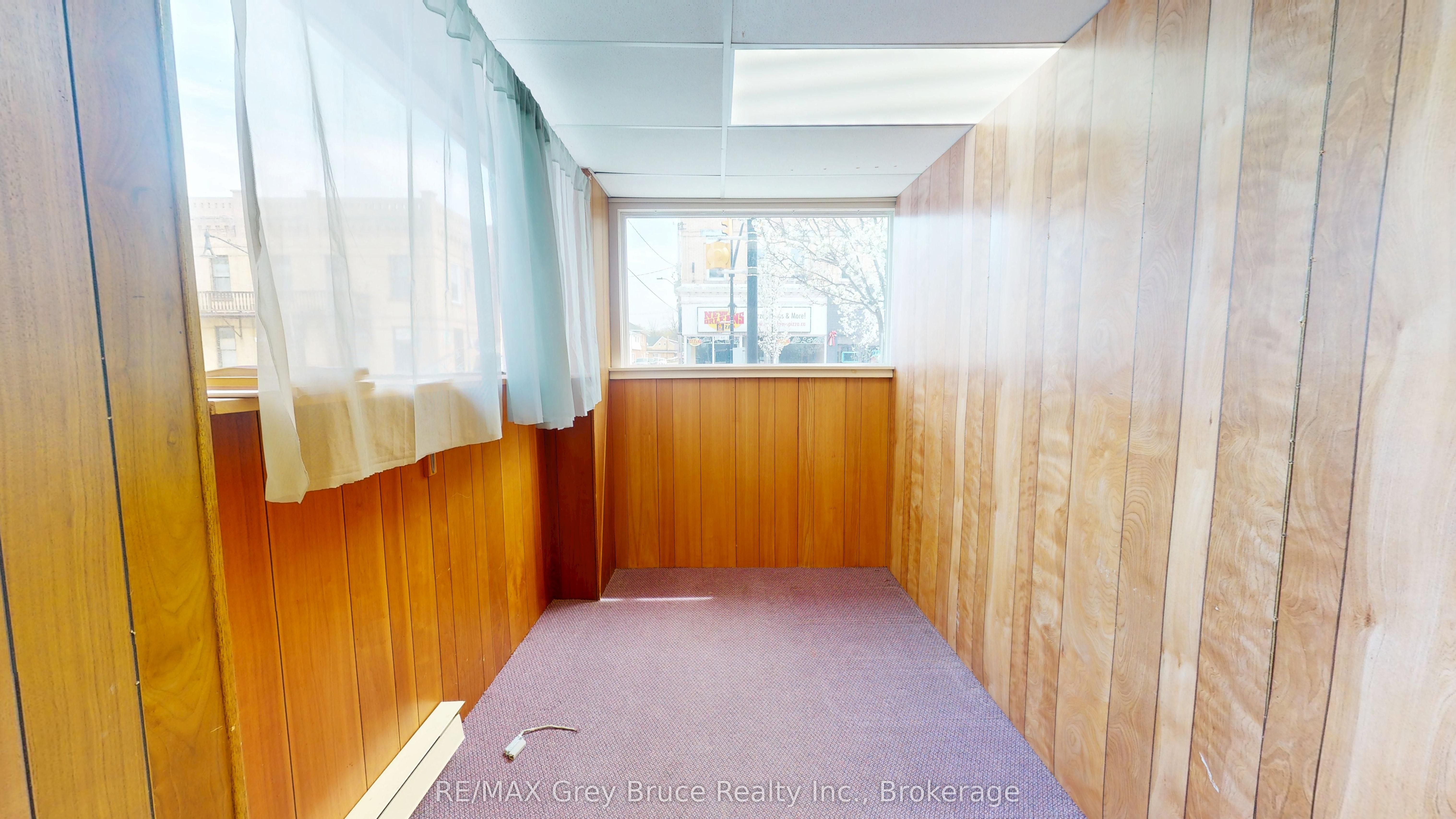 62 1st Avenue S Property Photo 4