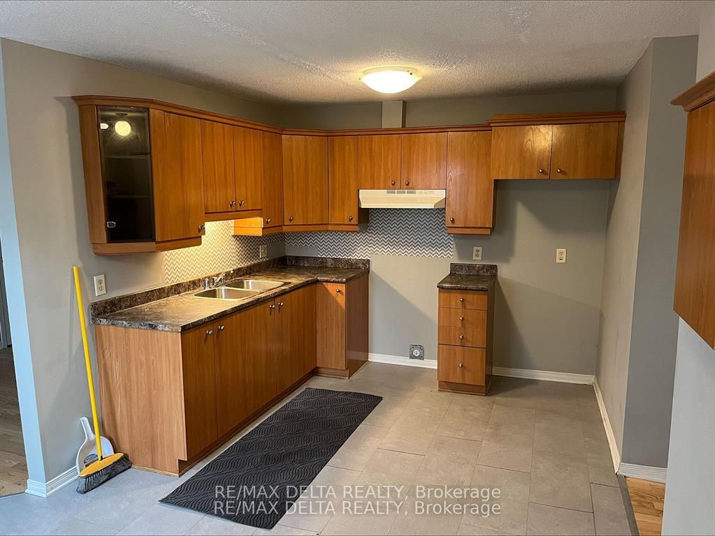 406-408 Telegraph Street 406 A-c Property Photo 20