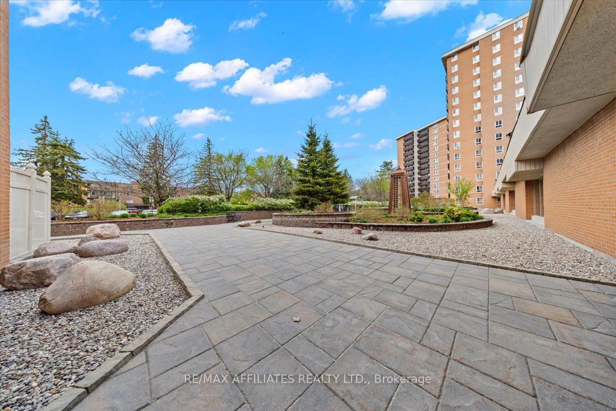 #706 - 2000 Jasmine Crescent Property Photo 30