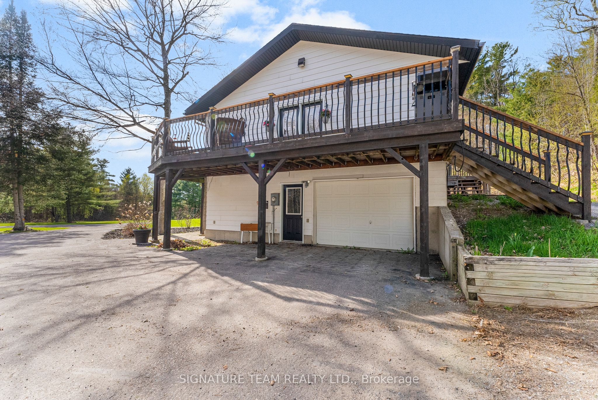 314 Robertson Line Property Photo 11