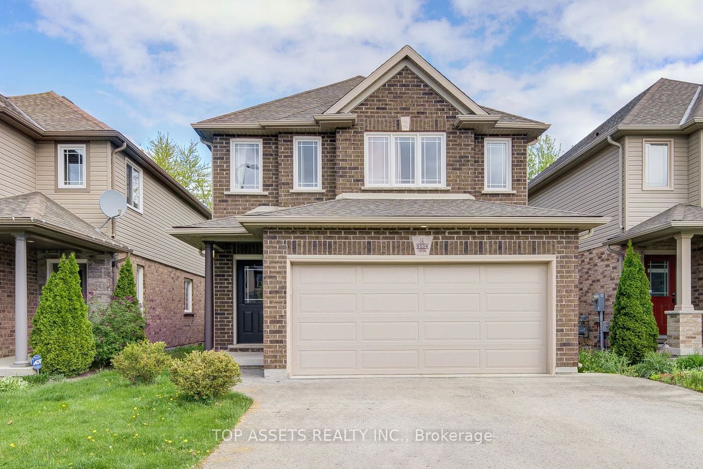 6504 Armelina Crescent Property Photo 1