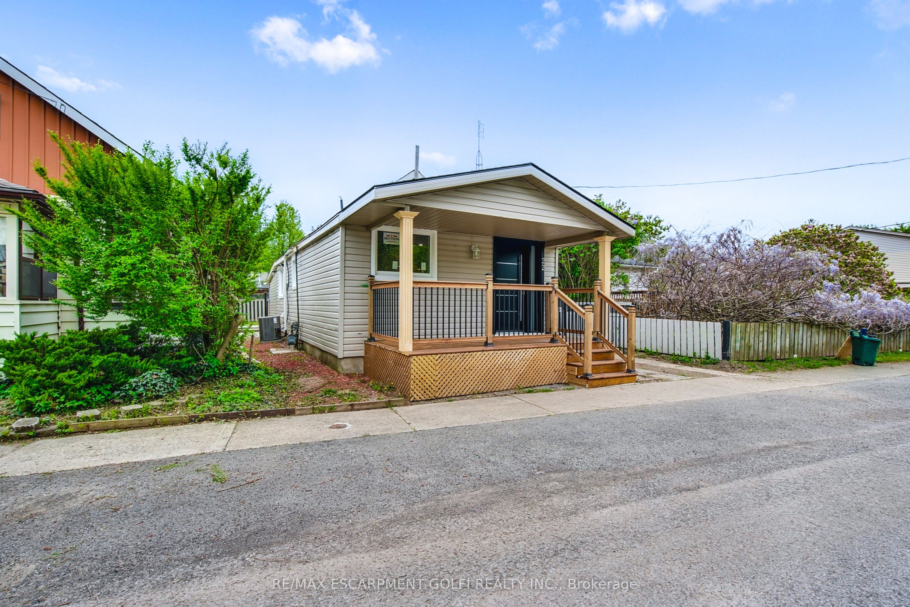 22 SHICKLUNA Street Property Photo 1