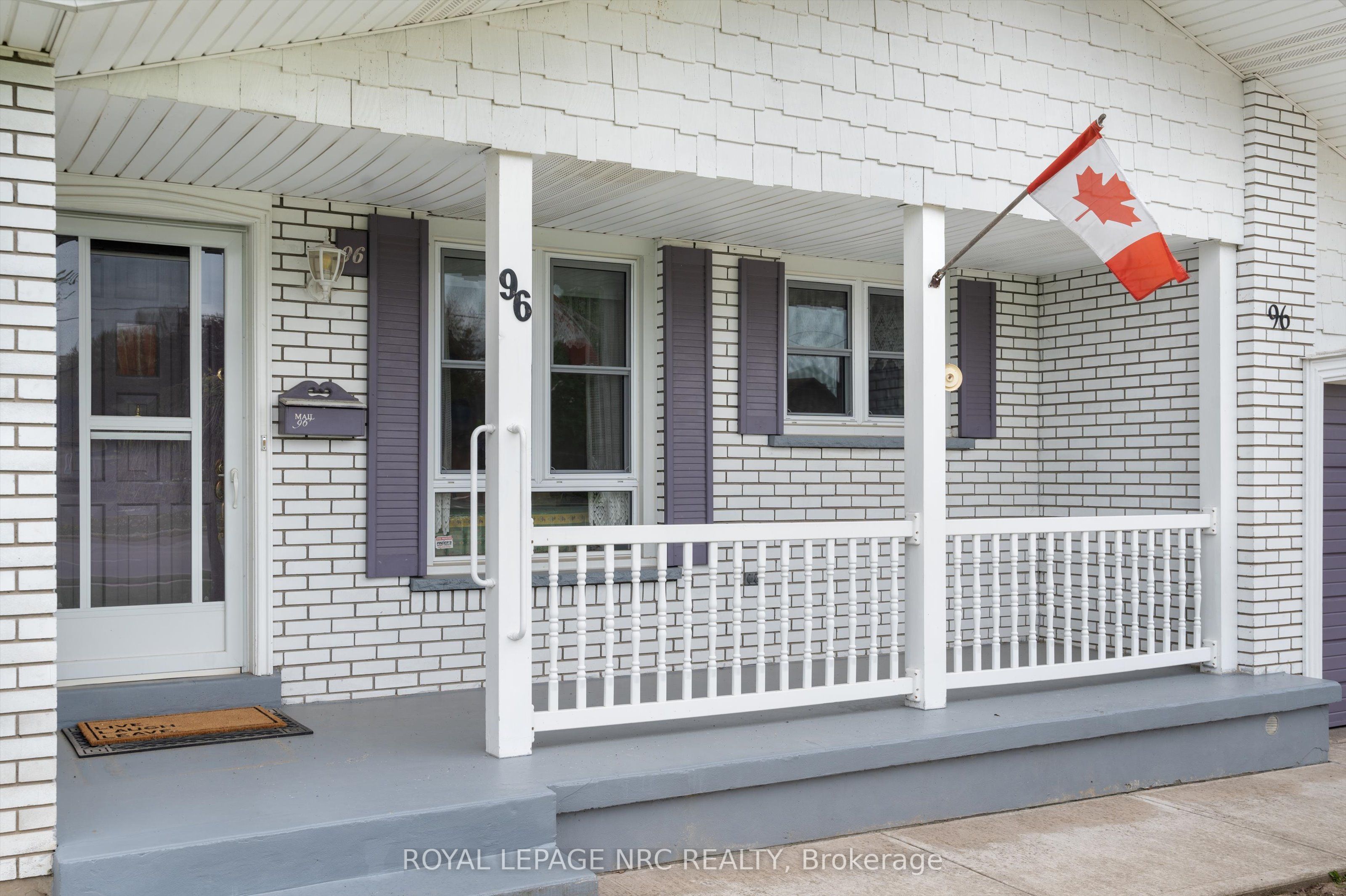 96 Lakeshore Road Property Photo 4
