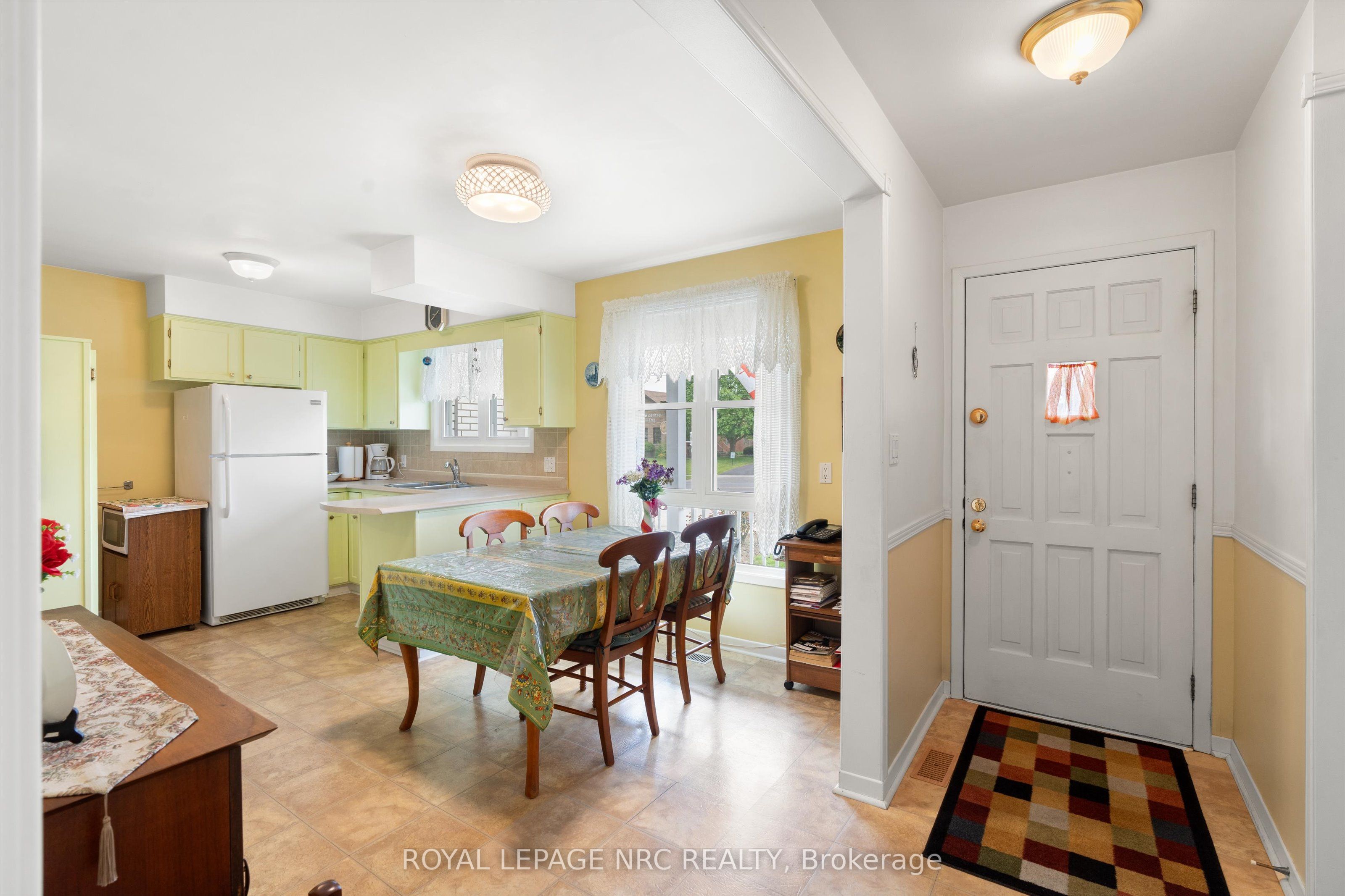 96 Lakeshore Road Property Photo 5