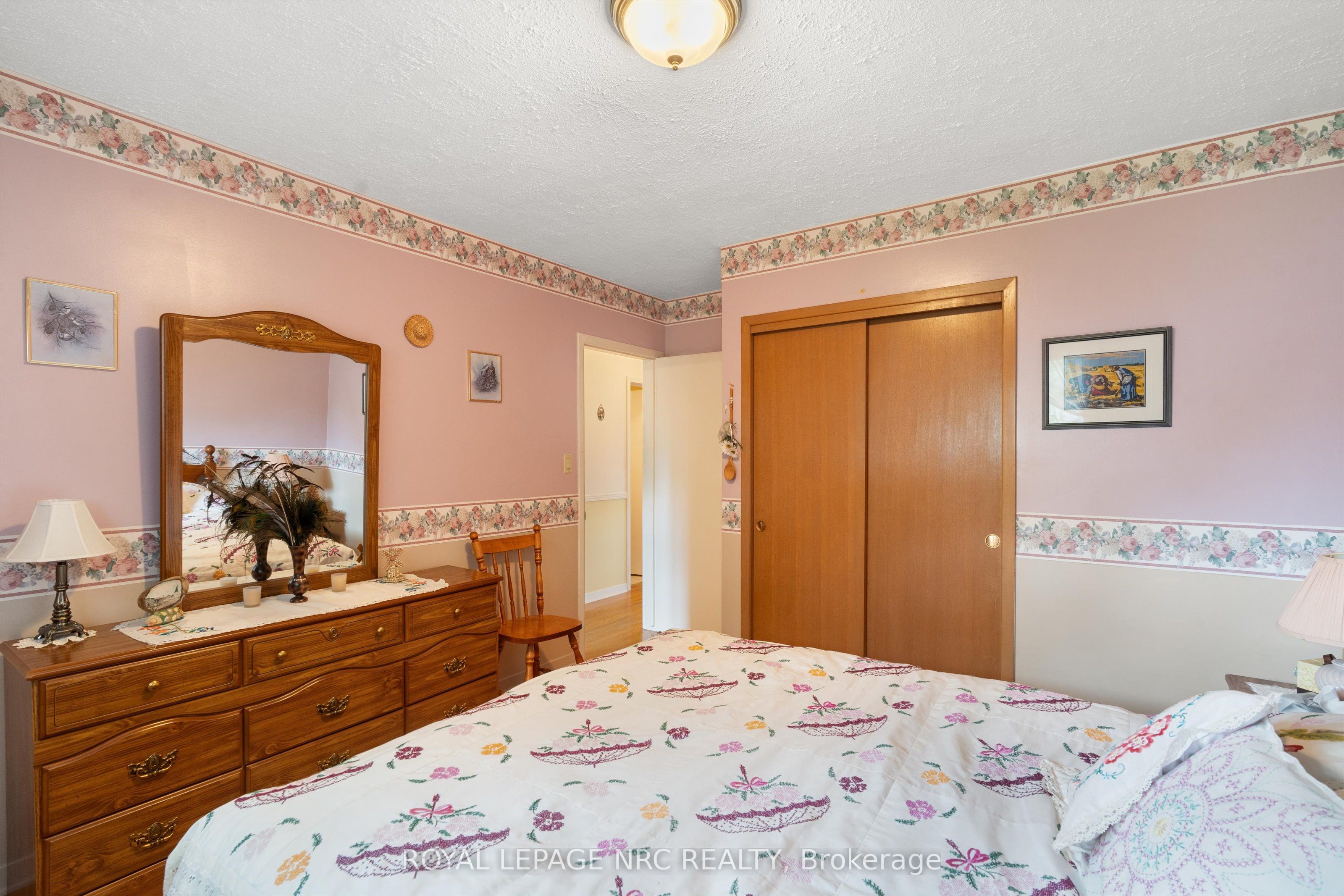 96 Lakeshore Road Property Photo 17