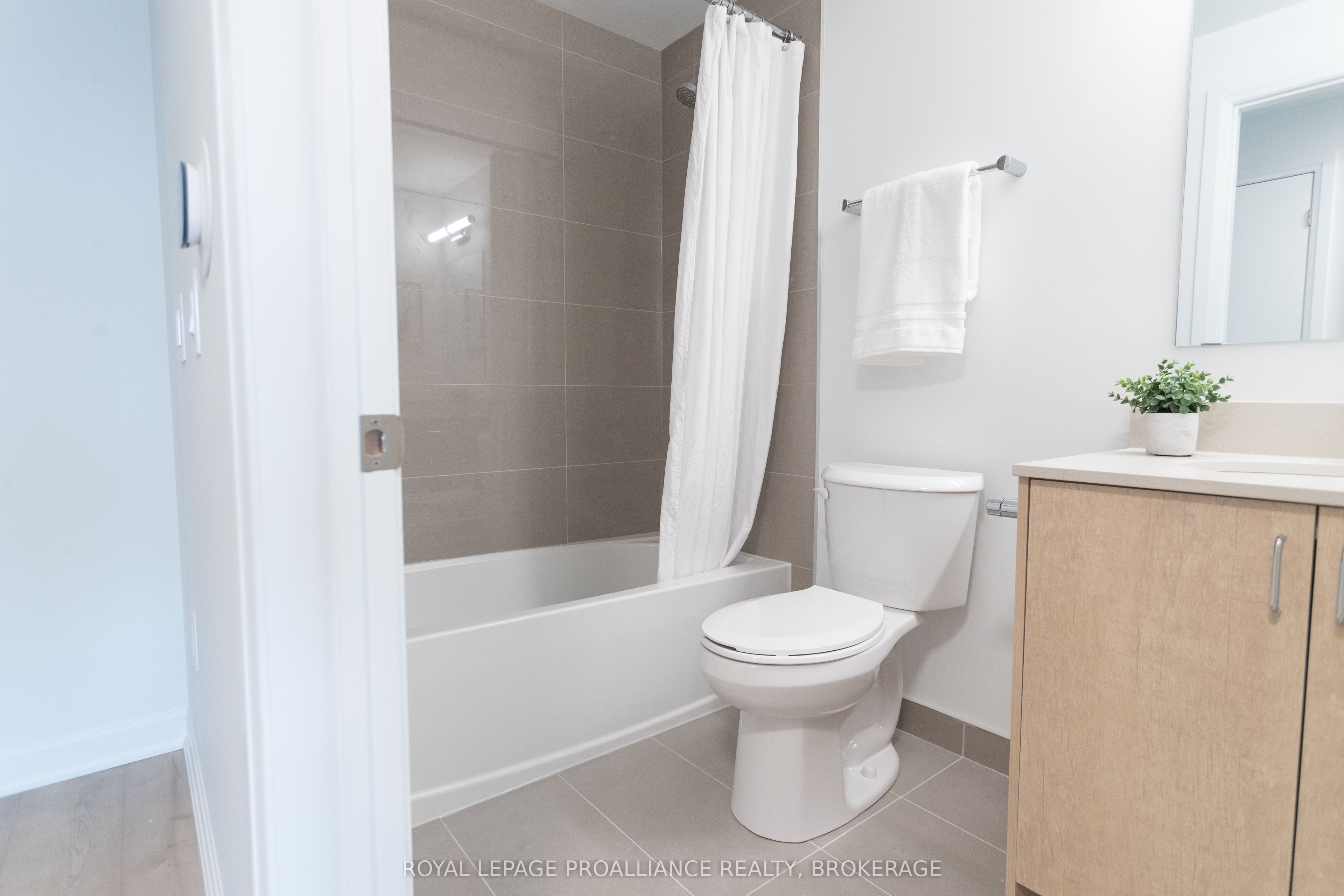 223 Princess St Property Photo 13