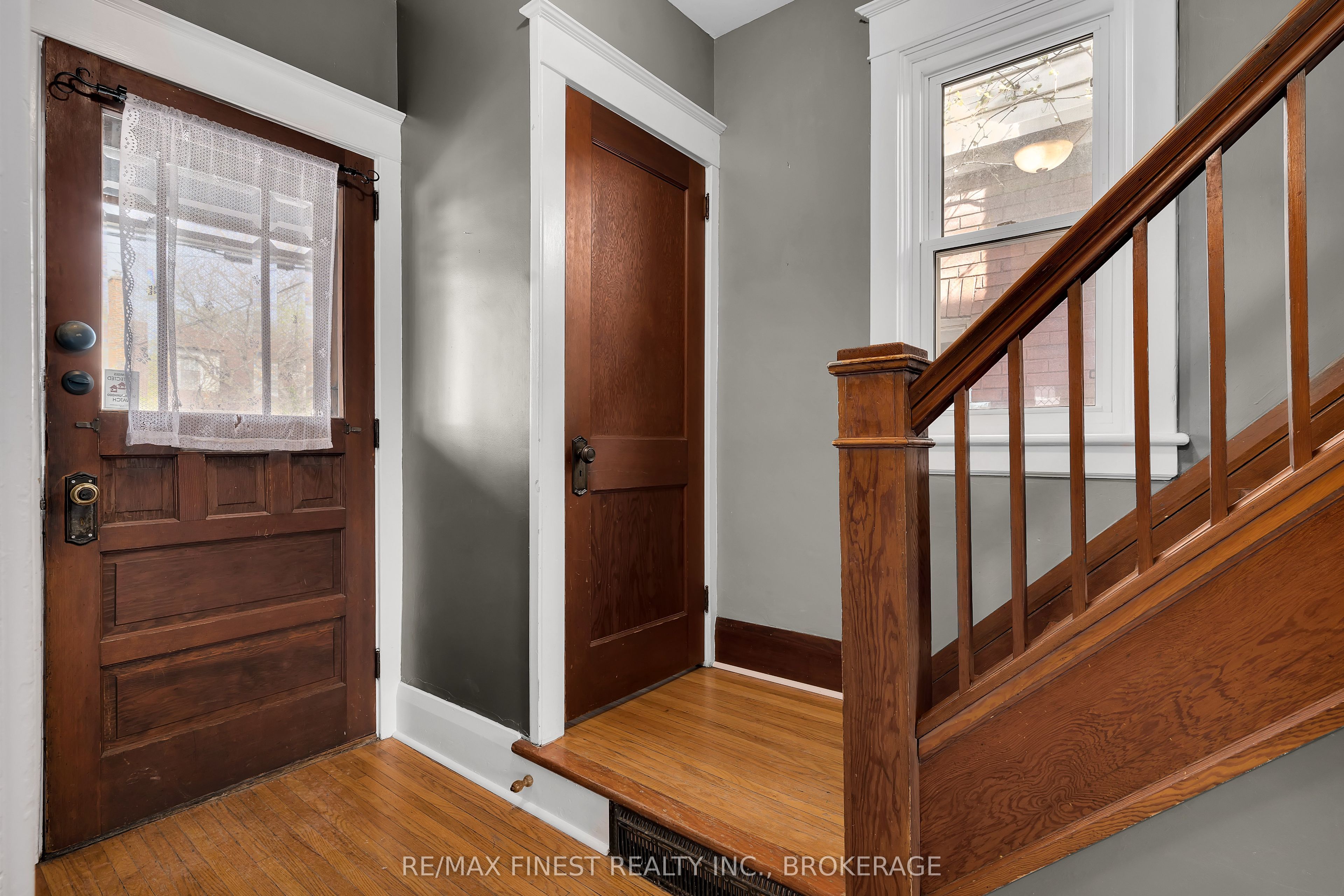 369 Victoria Street Property Photo 2