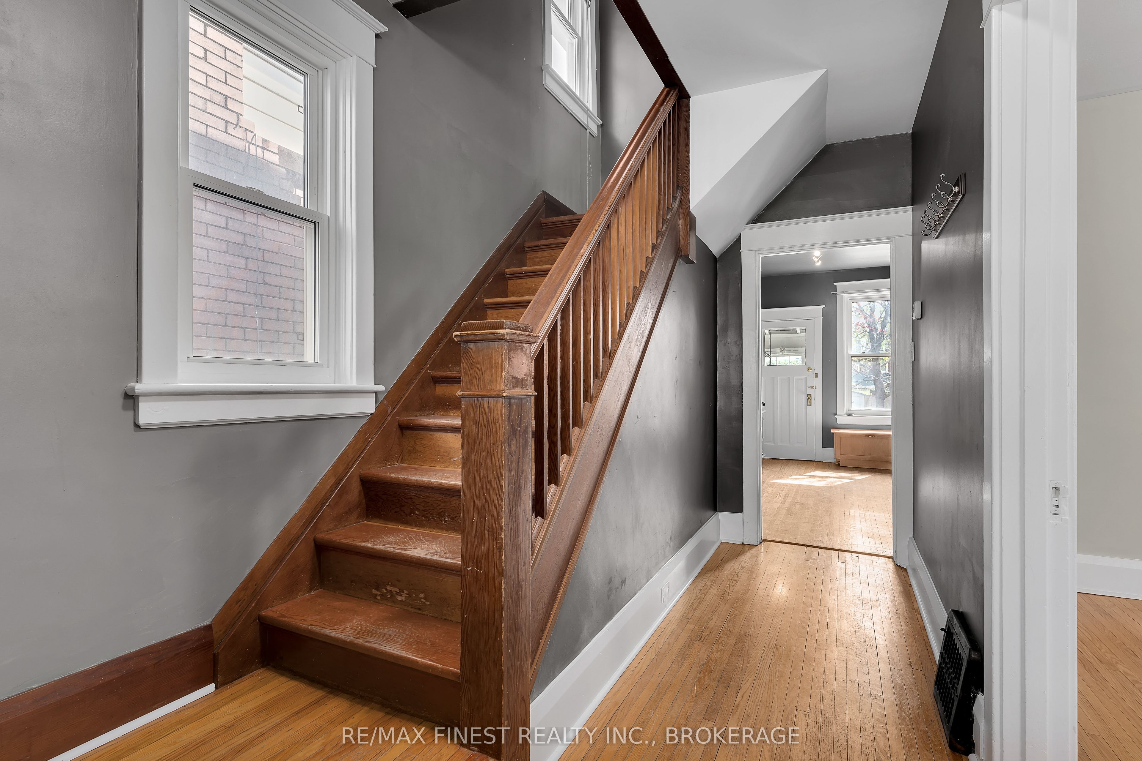 369 Victoria Street Property Photo 3