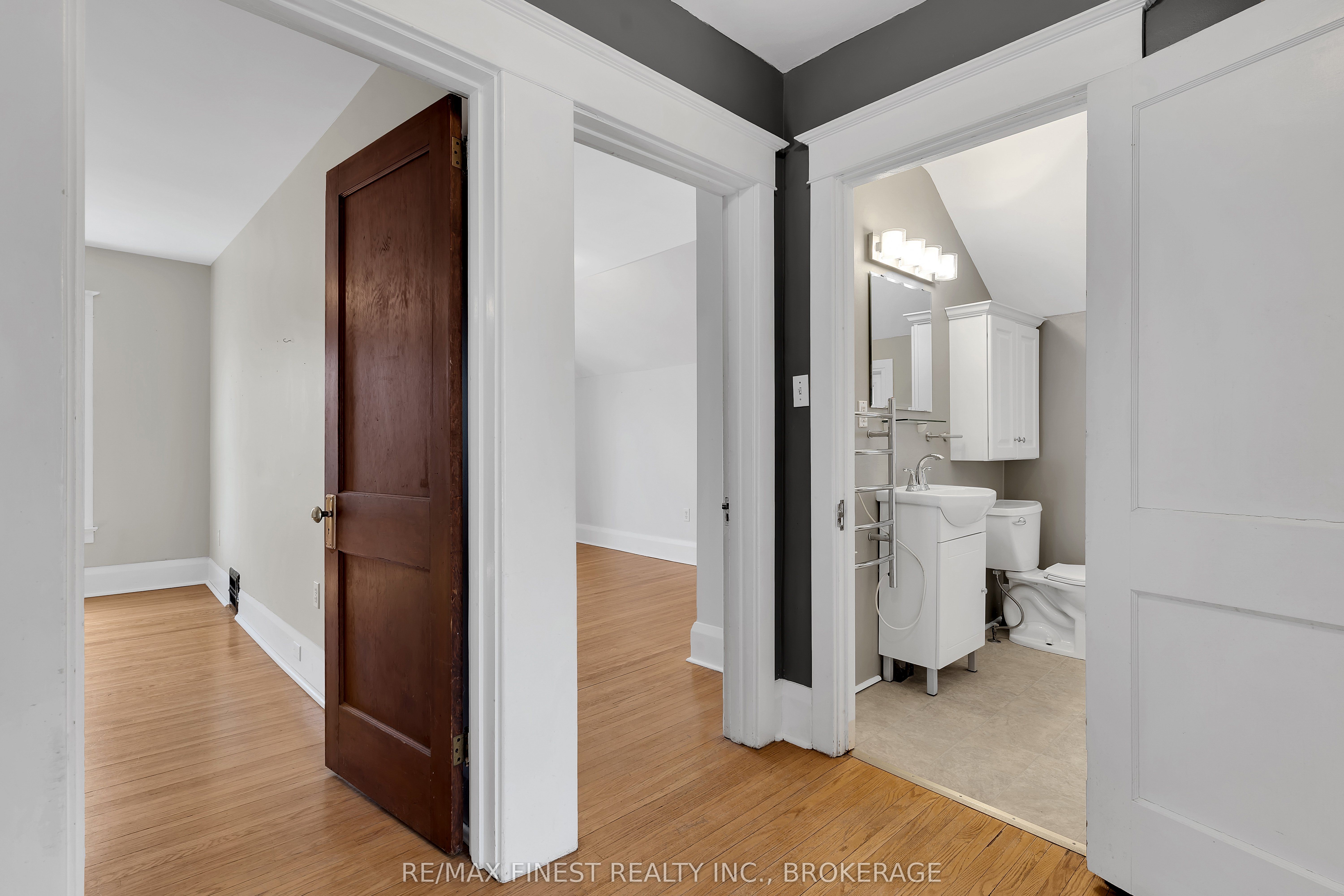 369 Victoria Street Property Photo 15