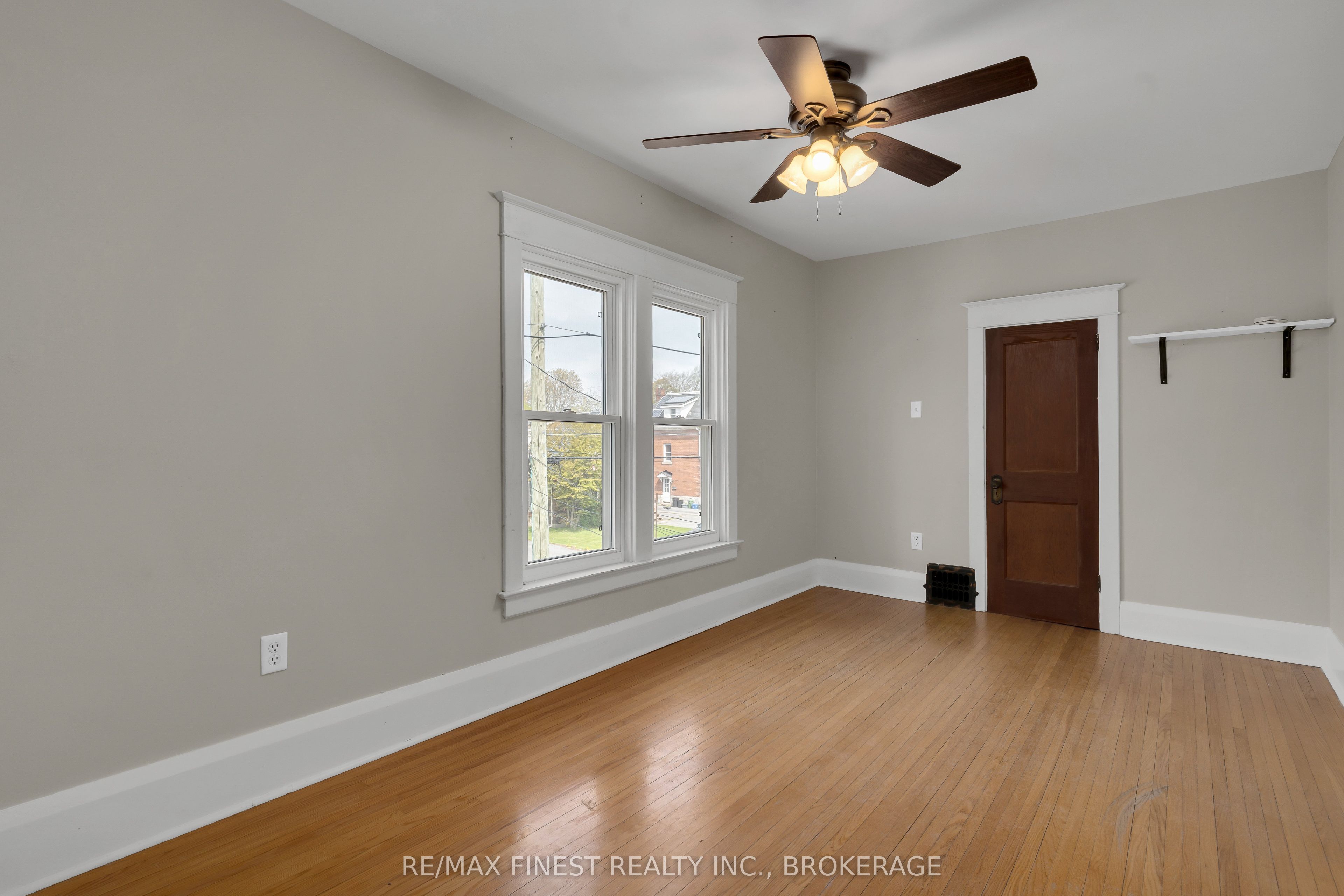 369 Victoria Street Property Photo 21