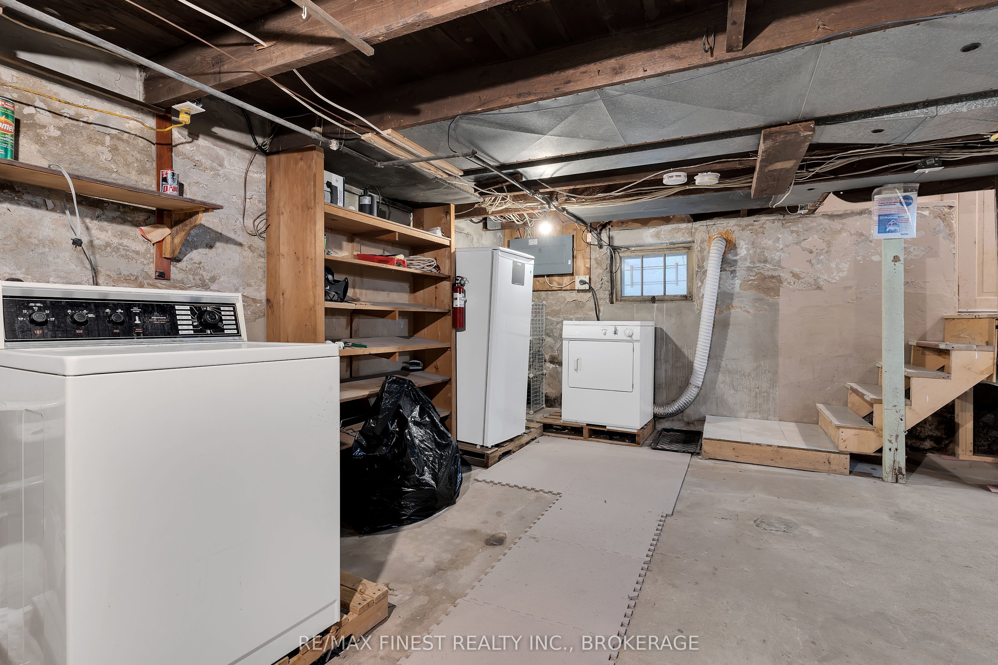 369 Victoria Street Property Photo 24